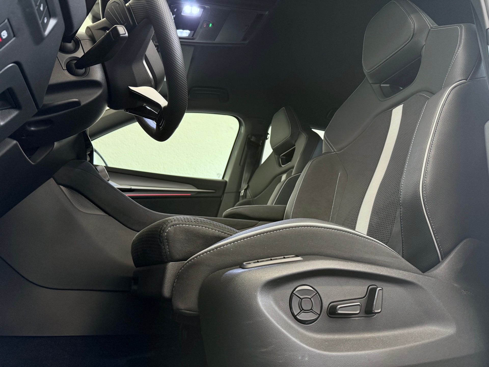 SKODA Kodiaq 2.0 TDI CR SportLine 4x4 DSG-image-21