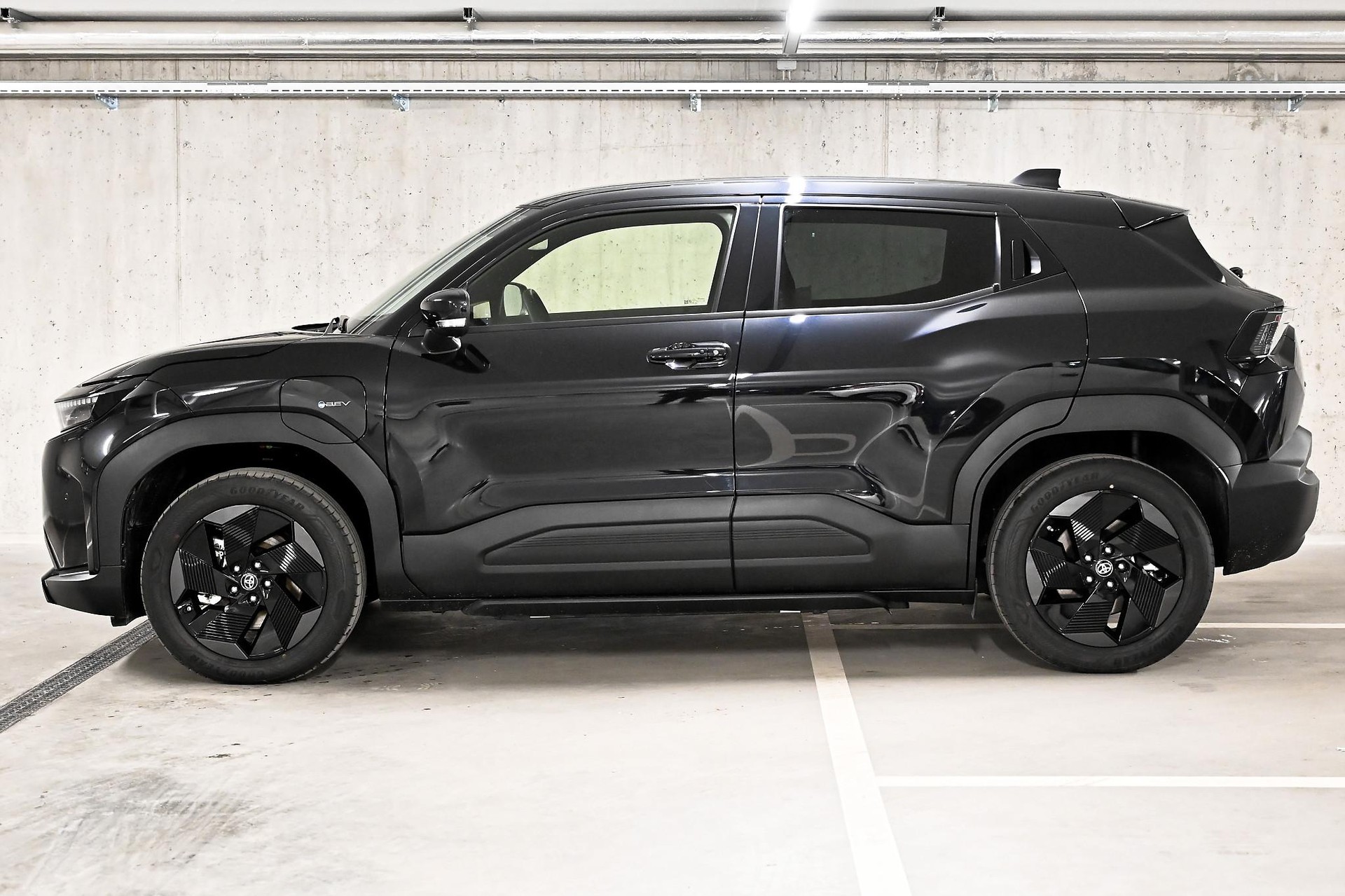 TOYOTA Urban Cruiser Trend AWD-image-3