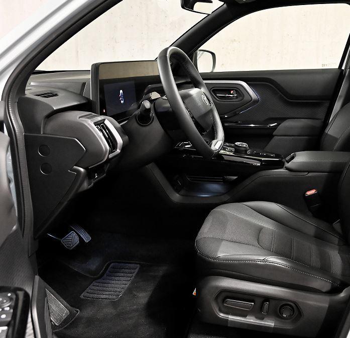 TOYOTA Urban Cruiser Trend AWD-image-2