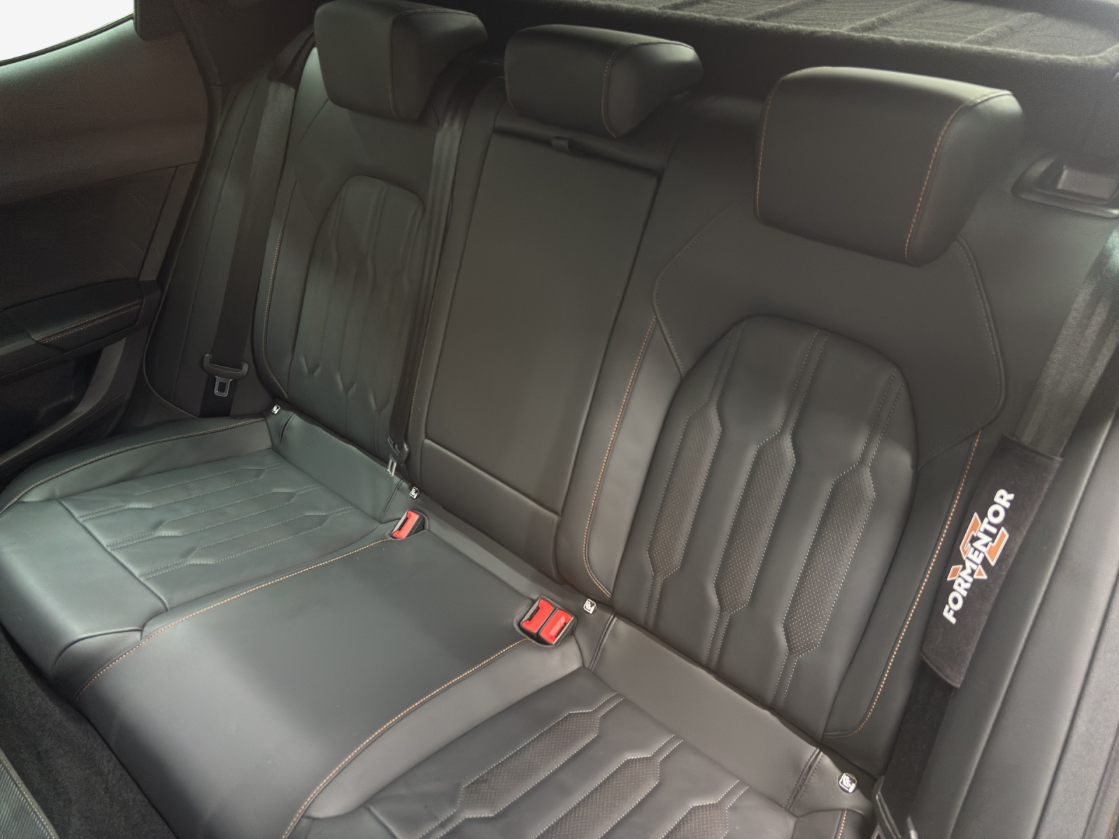 CUPRA Formentor 1.4 e-HYBRID pHEV VZ DSG-image-11