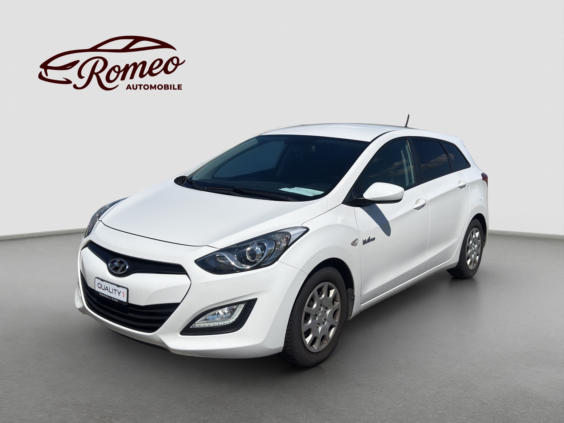 HYUNDAI i30 Wagon 1.6 CRDi Comfort ** Frisch ab MFK und Service **