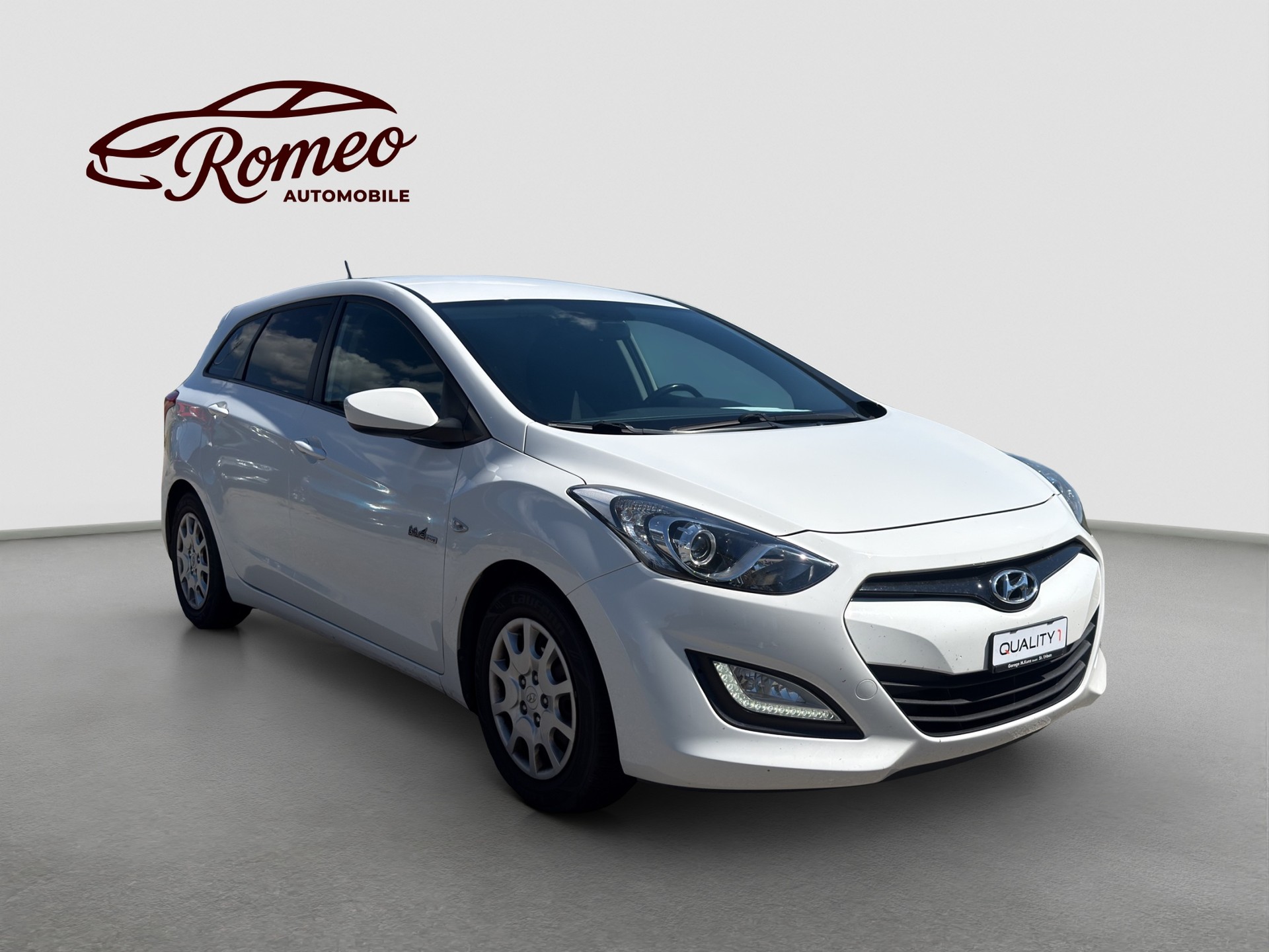 HYUNDAI i30 Wagon 1.6 CRDi Comfort ** Frisch ab MFK und Service **-image-3