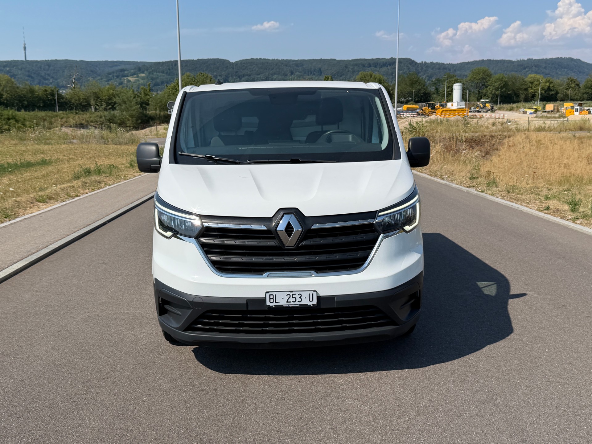 RENAULT Trafic 2.0 Blue dCi 130 Business L1H1 EN-showroom-element-3