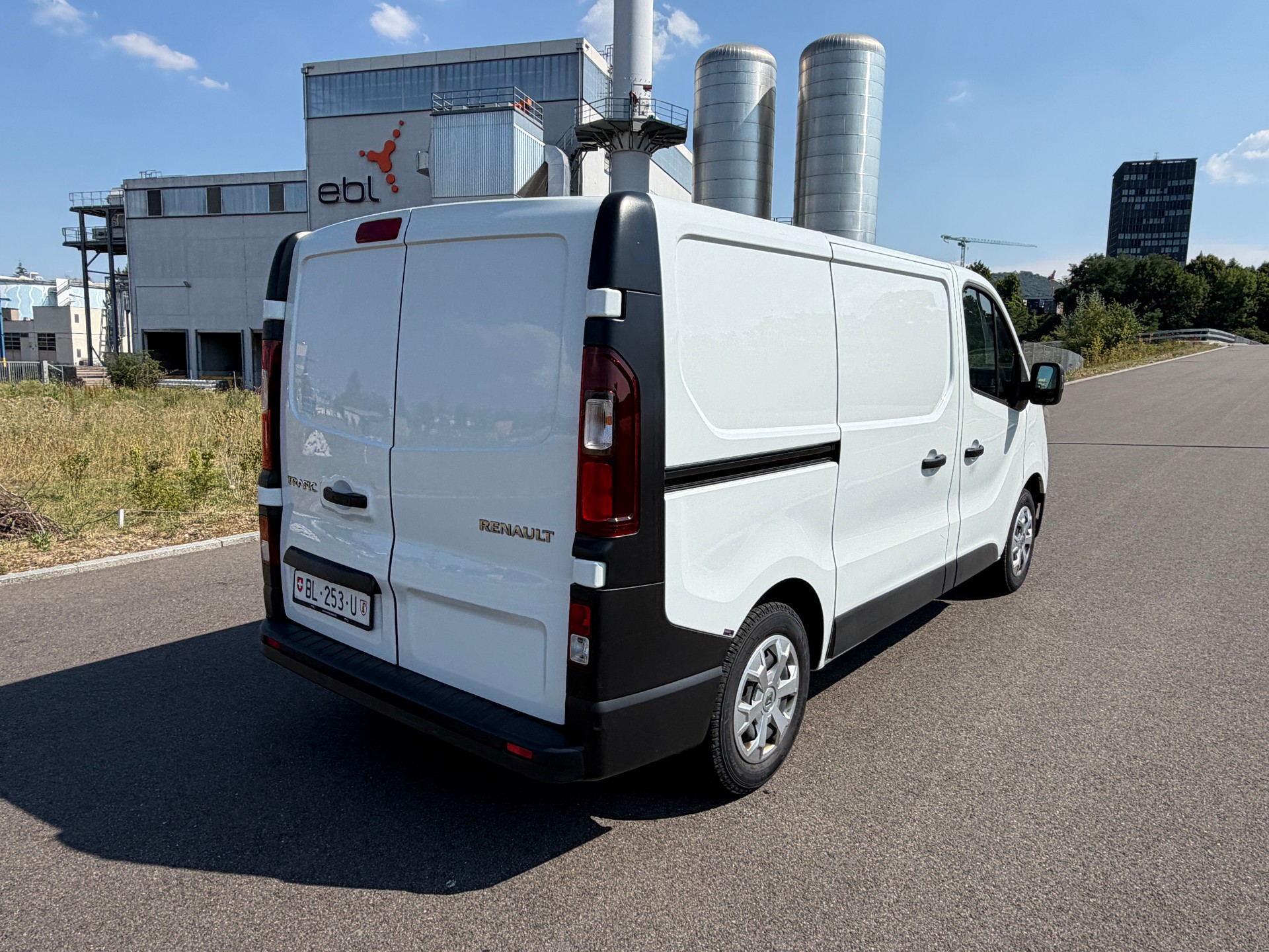 RENAULT Trafic 2.0 Blue dCi 130 Business L1H1 EN-image-6