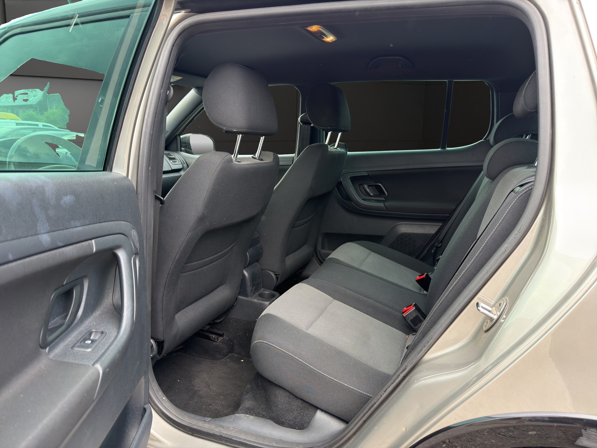 SKODA Fabia 1.2 TSI Monte Carlo DSG-image-8