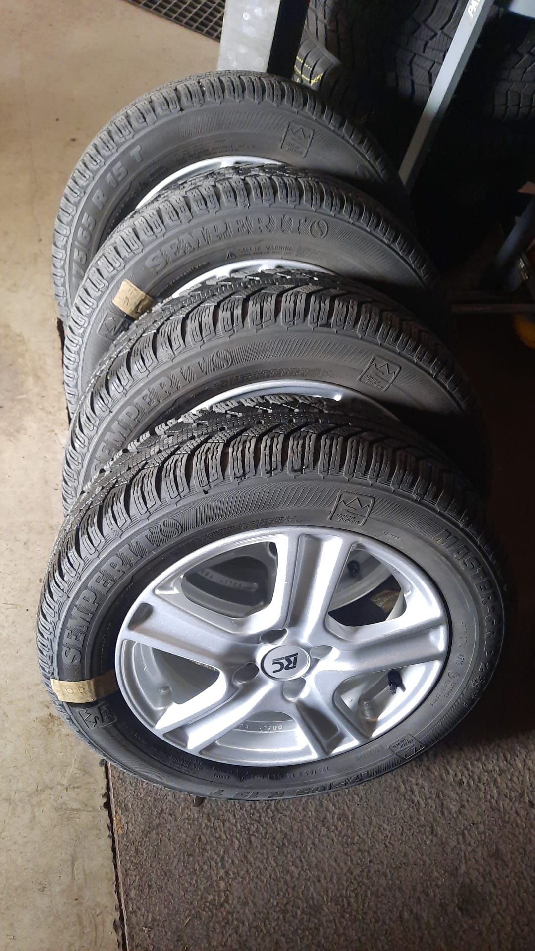 SUZUKI Ignis 1.2i Compact+ Hybrid 4x4-image-17