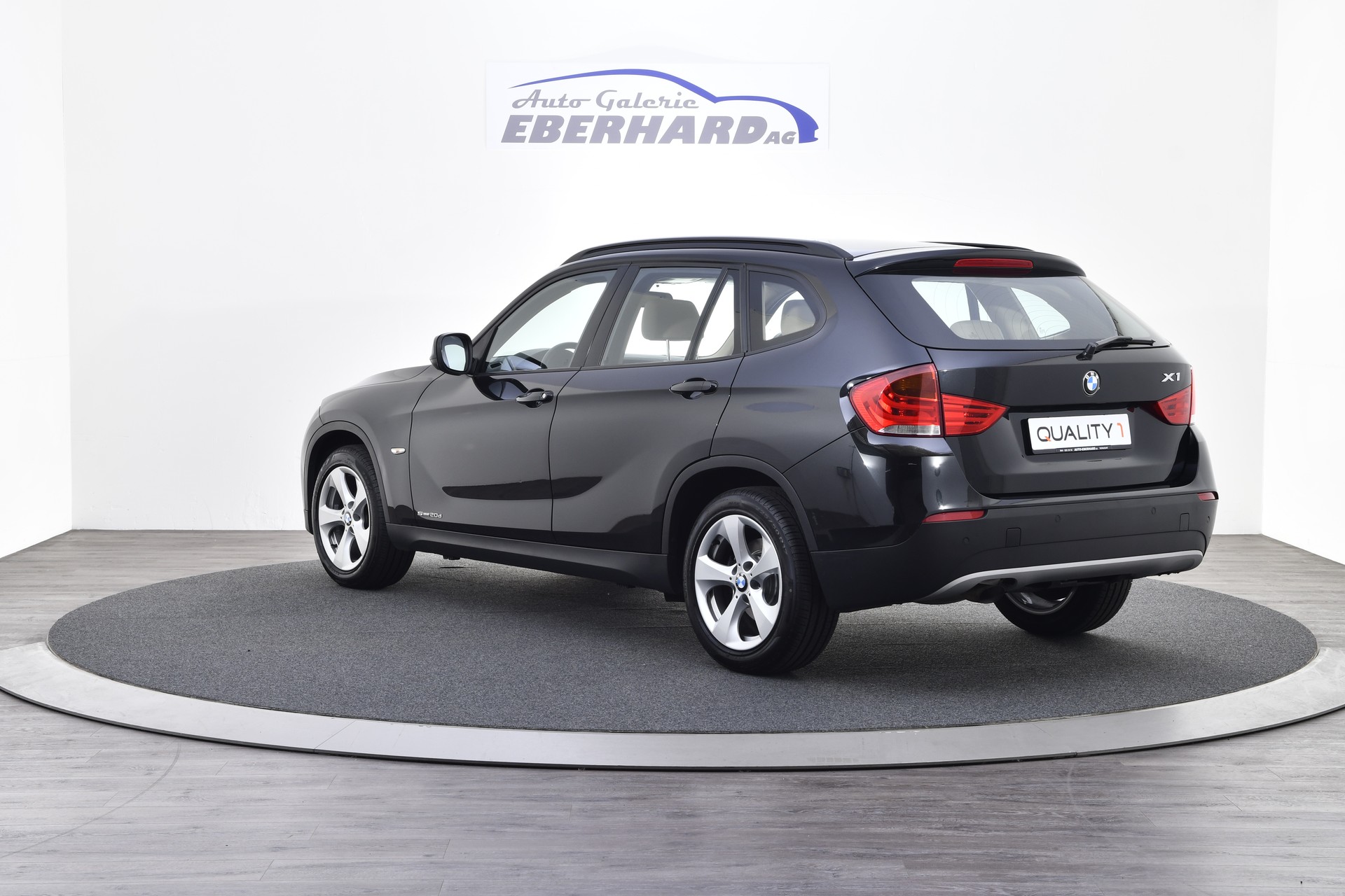 BMW X1 sDrive 20d Efficient-Dynamics Edition-showroom-element-2