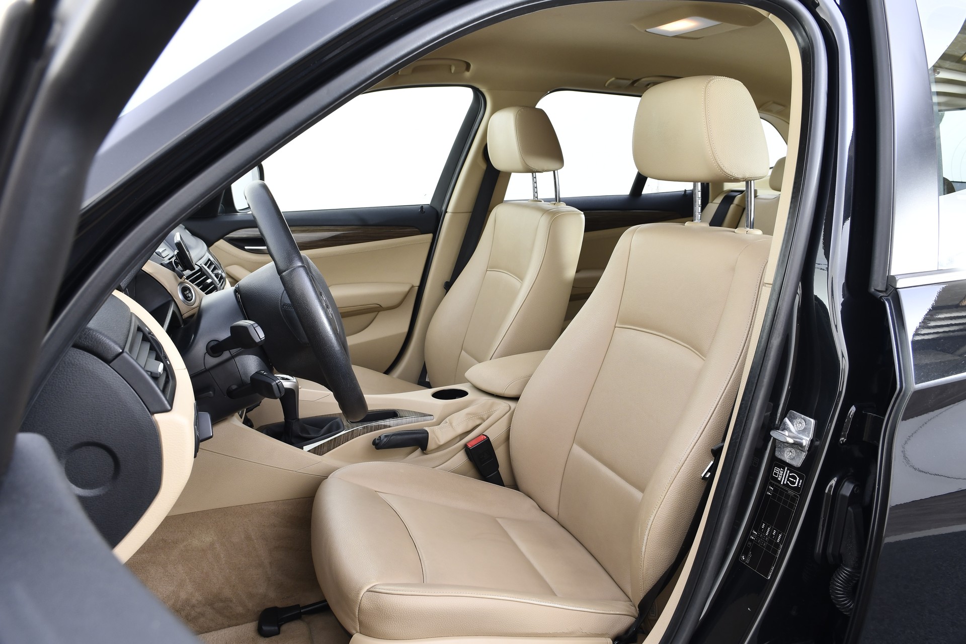 BMW X1 sDrive 20d Efficient-Dynamics Edition-image-10