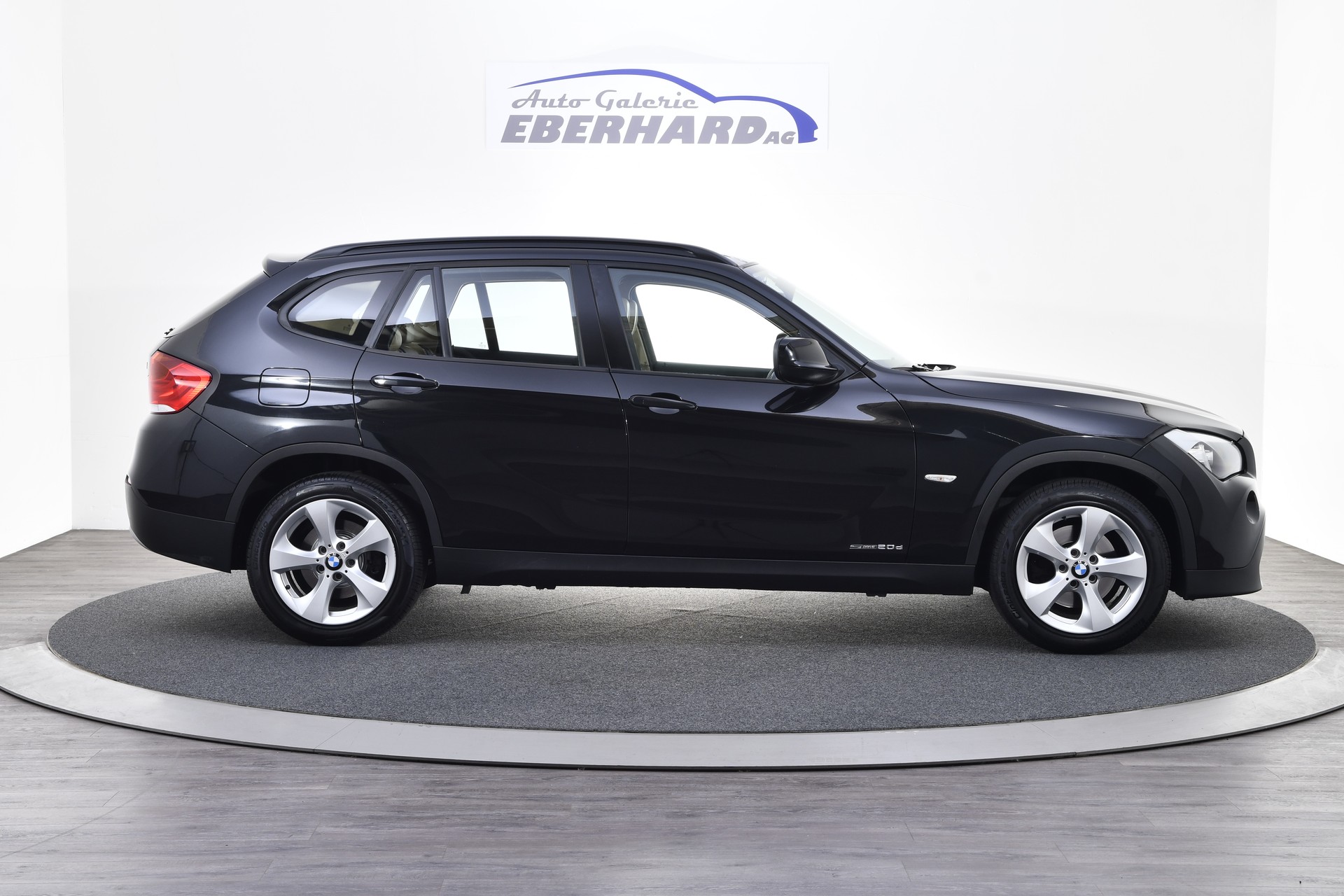 BMW X1 sDrive 20d Efficient-Dynamics Edition-image-5
