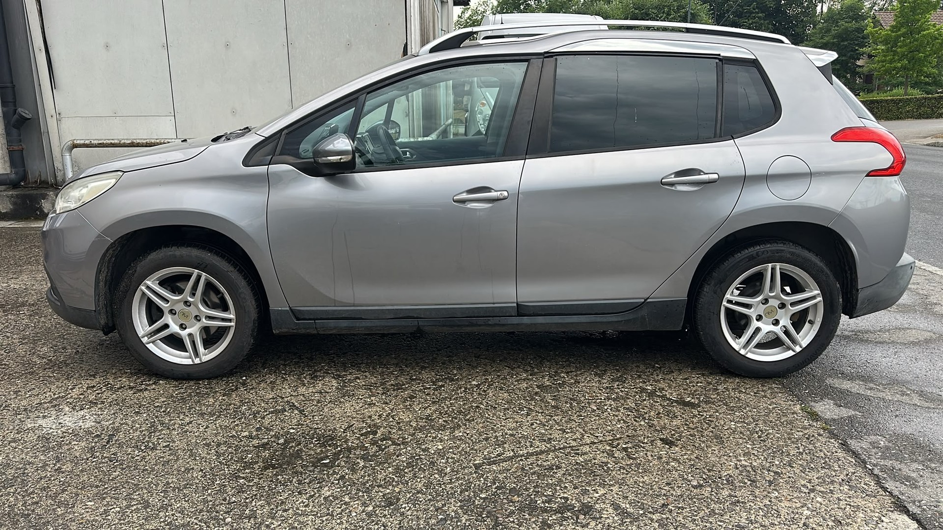 PEUGEOT 2008 1.6 VTI Allure Automatic-image-4