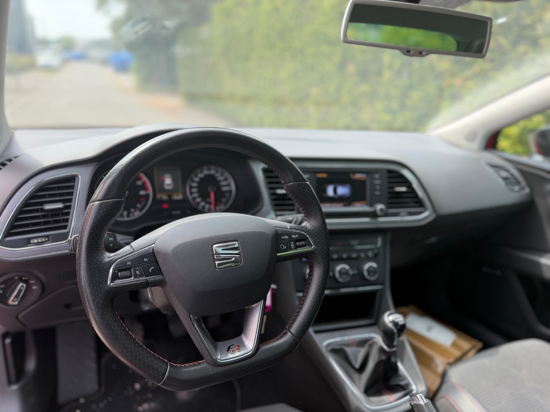 SEAT Leon 1.4 TSI FR-image-11