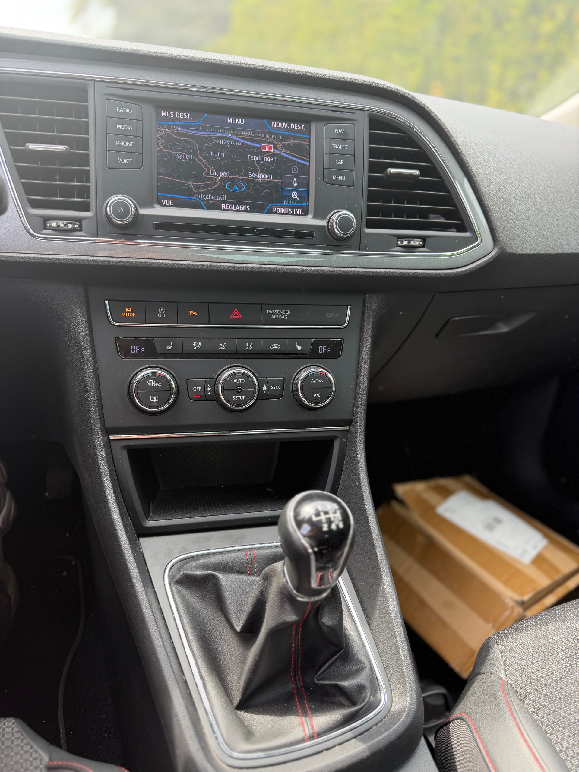 SEAT Leon 1.4 TSI FR-image-12