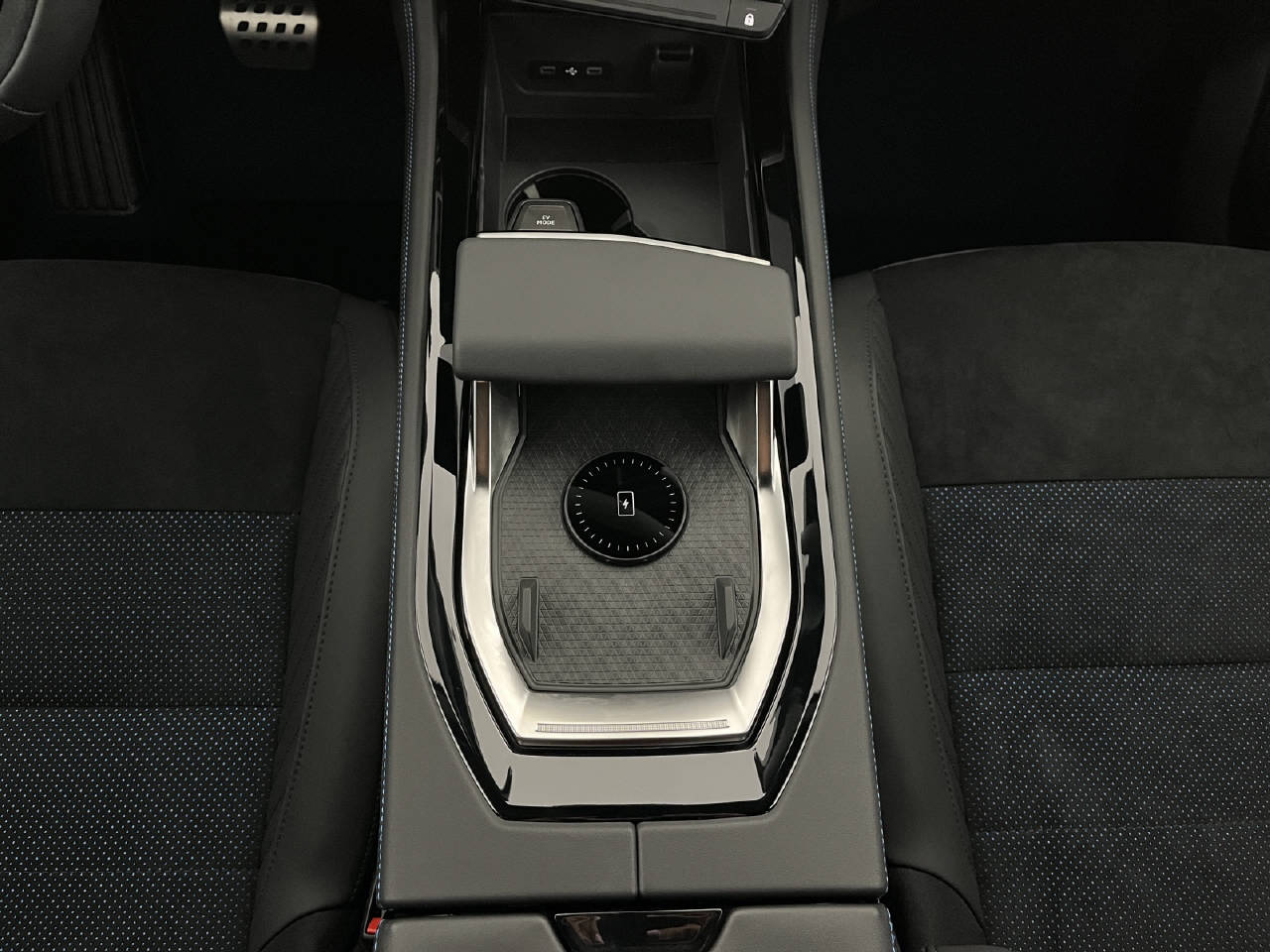 RENAULT Rafale 1.2 E-Tech Plug-in Atelier Alpine-image-12