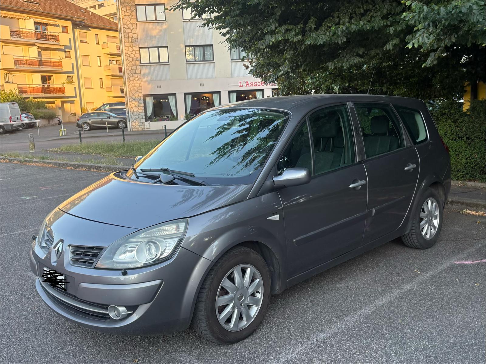 RENAULT Grand Scénic 2.0 dCi Dynamique