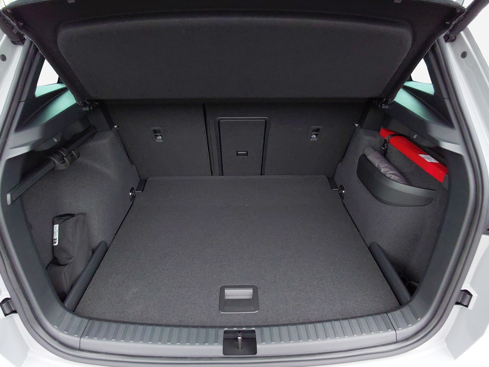 SKODA Karoq 2.0 TSI SportLine 4x4 DSG-image-12