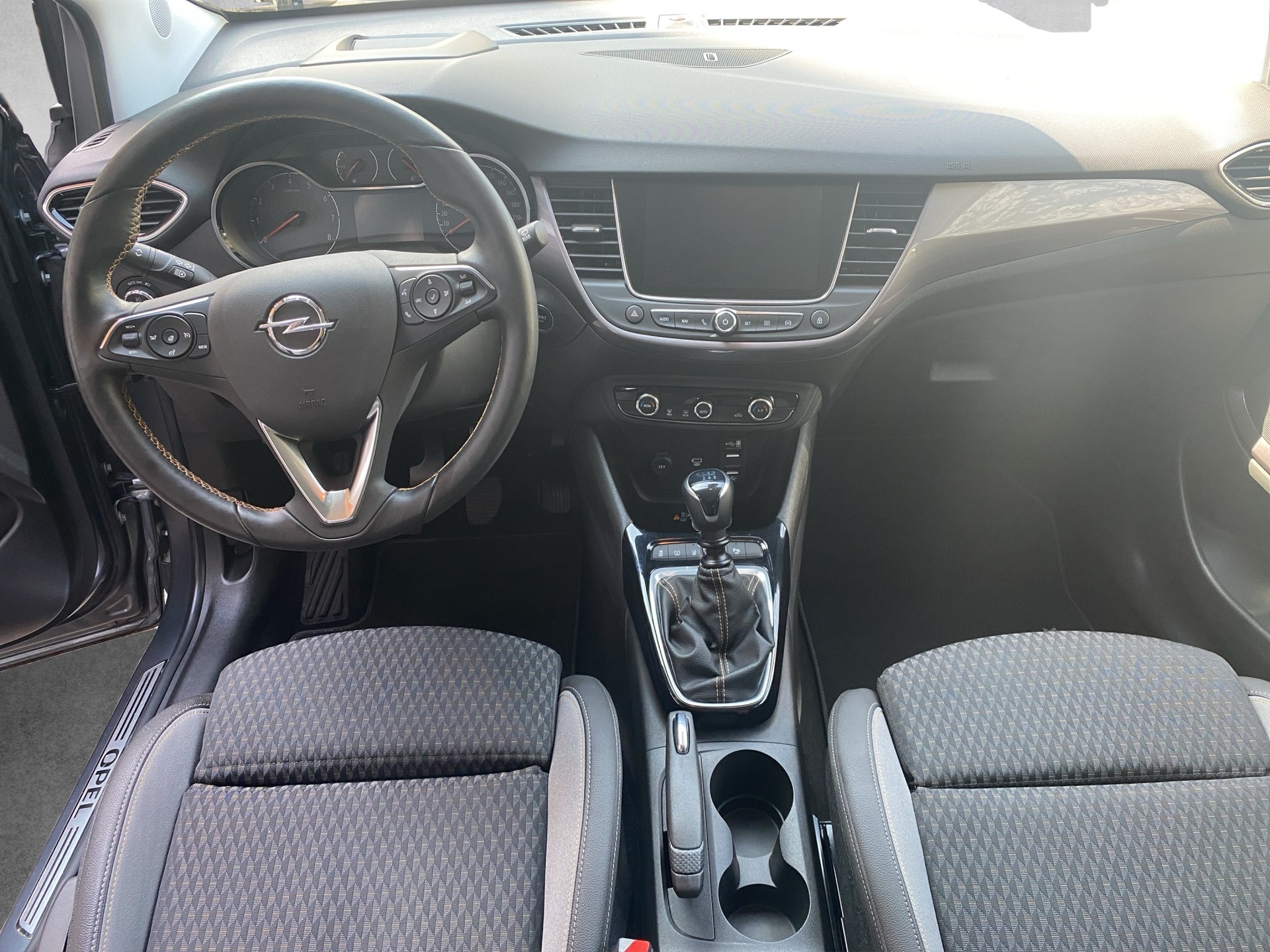 OPEL Crossland X 1.2i TP Ultimate-image-7