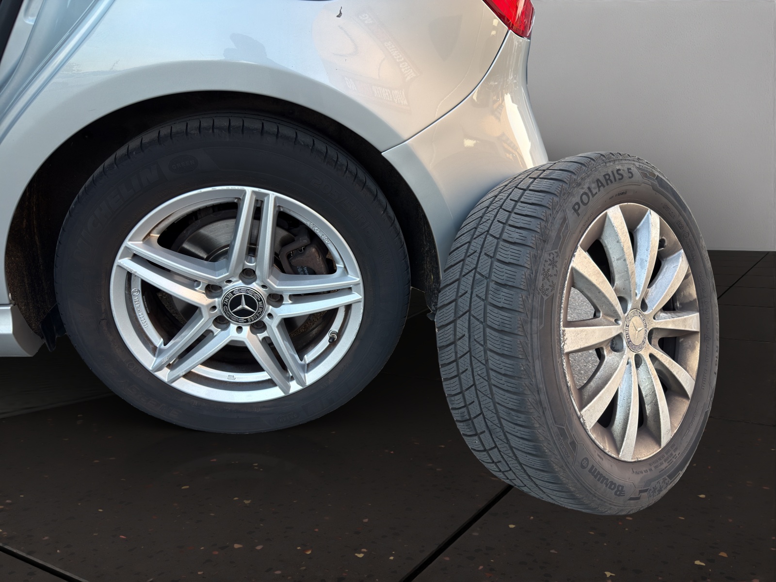 MERCEDES-BENZ A 180 Style 7G-DCT-image-19