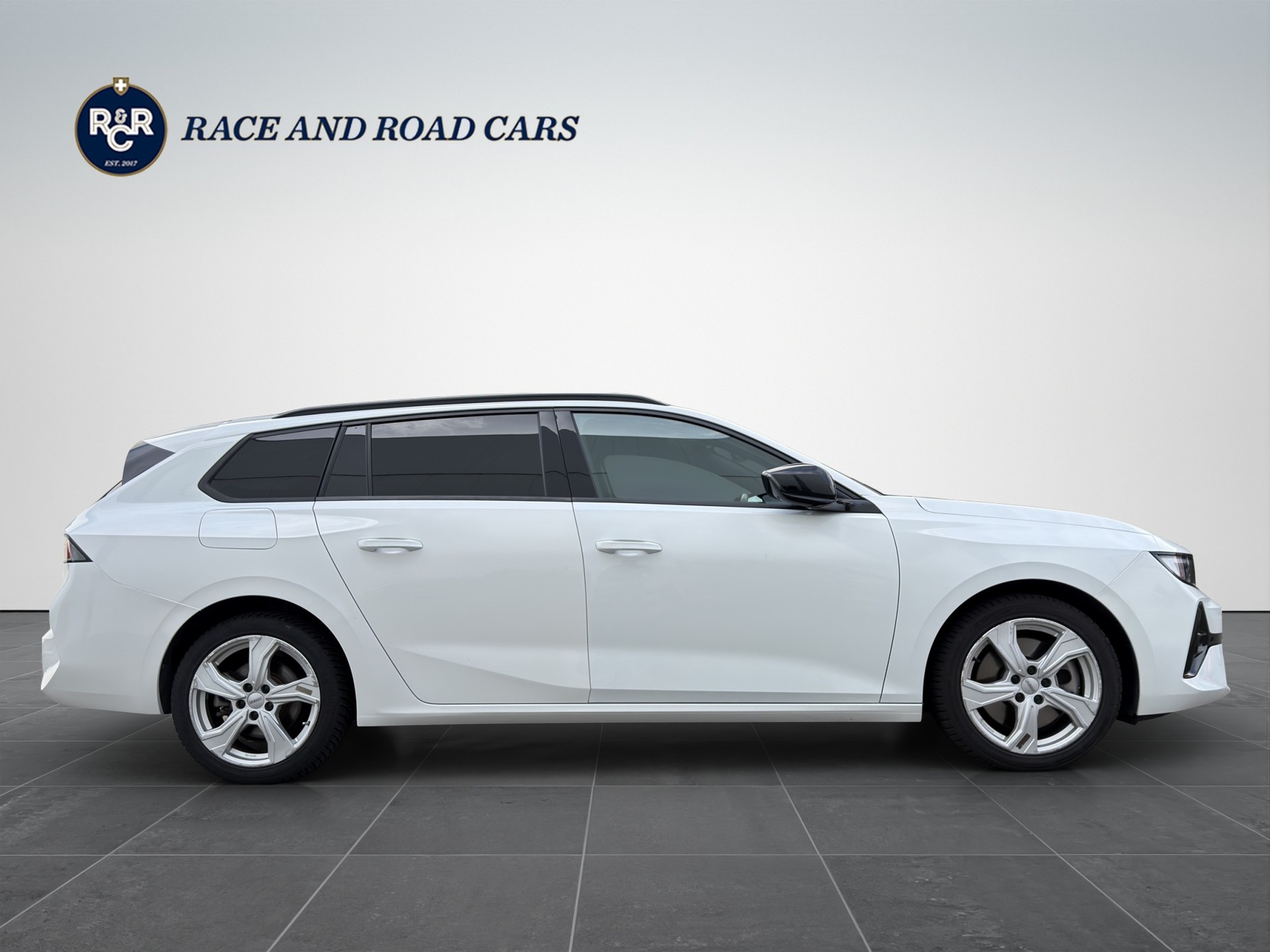 OPEL Astra Sports Tourer 1.6 T PHEV 180 GS-showroom-element-3