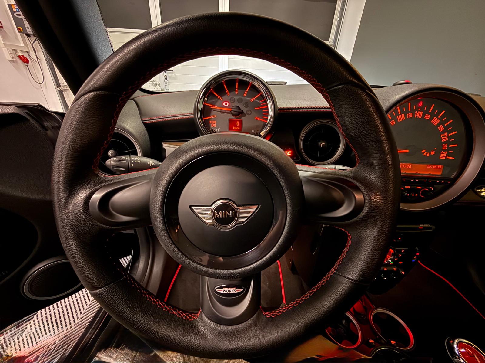 MINI Cooper John Cooper Works GP-image-15