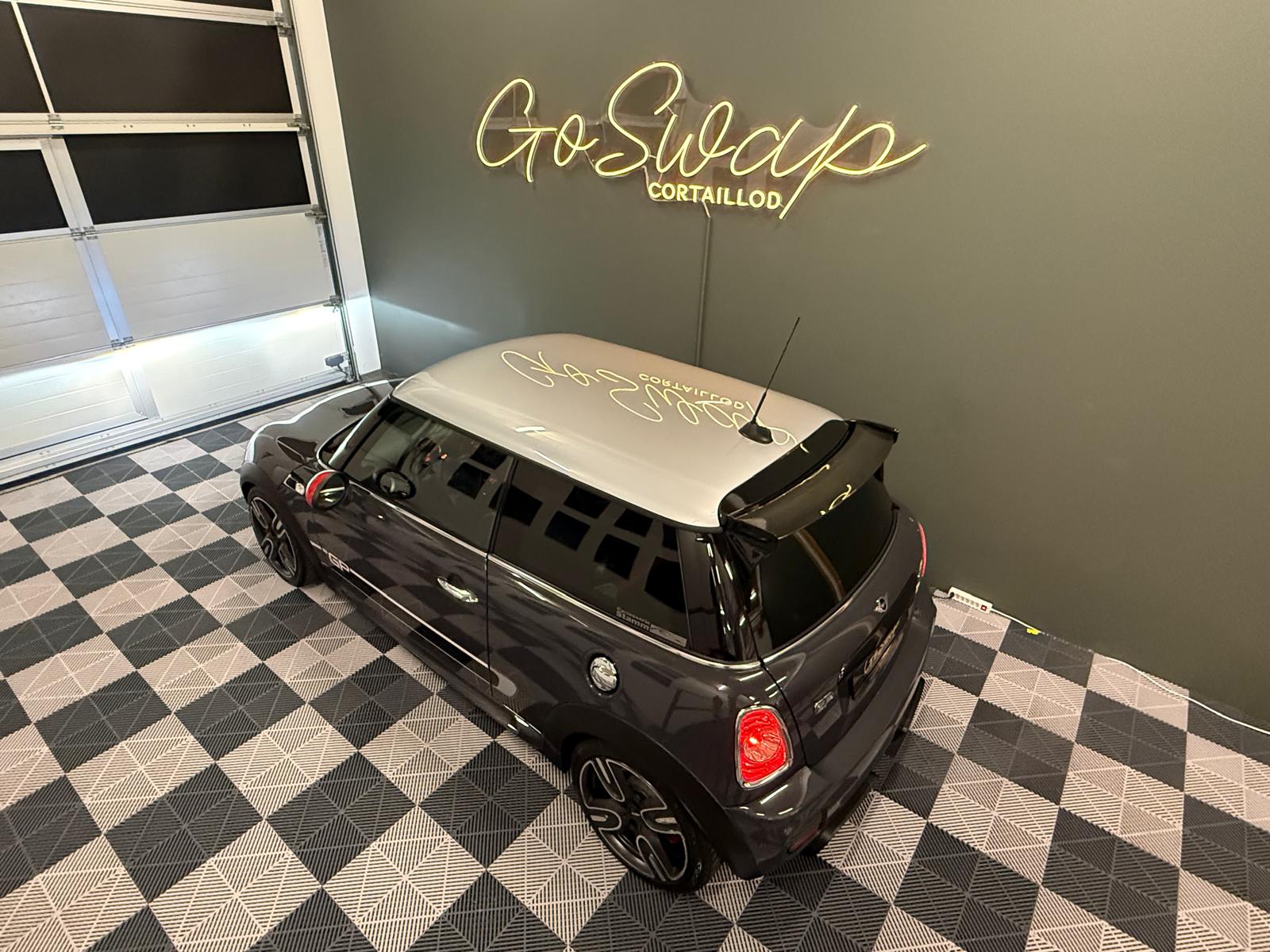 MINI Cooper John Cooper Works GP-showroom-element-2