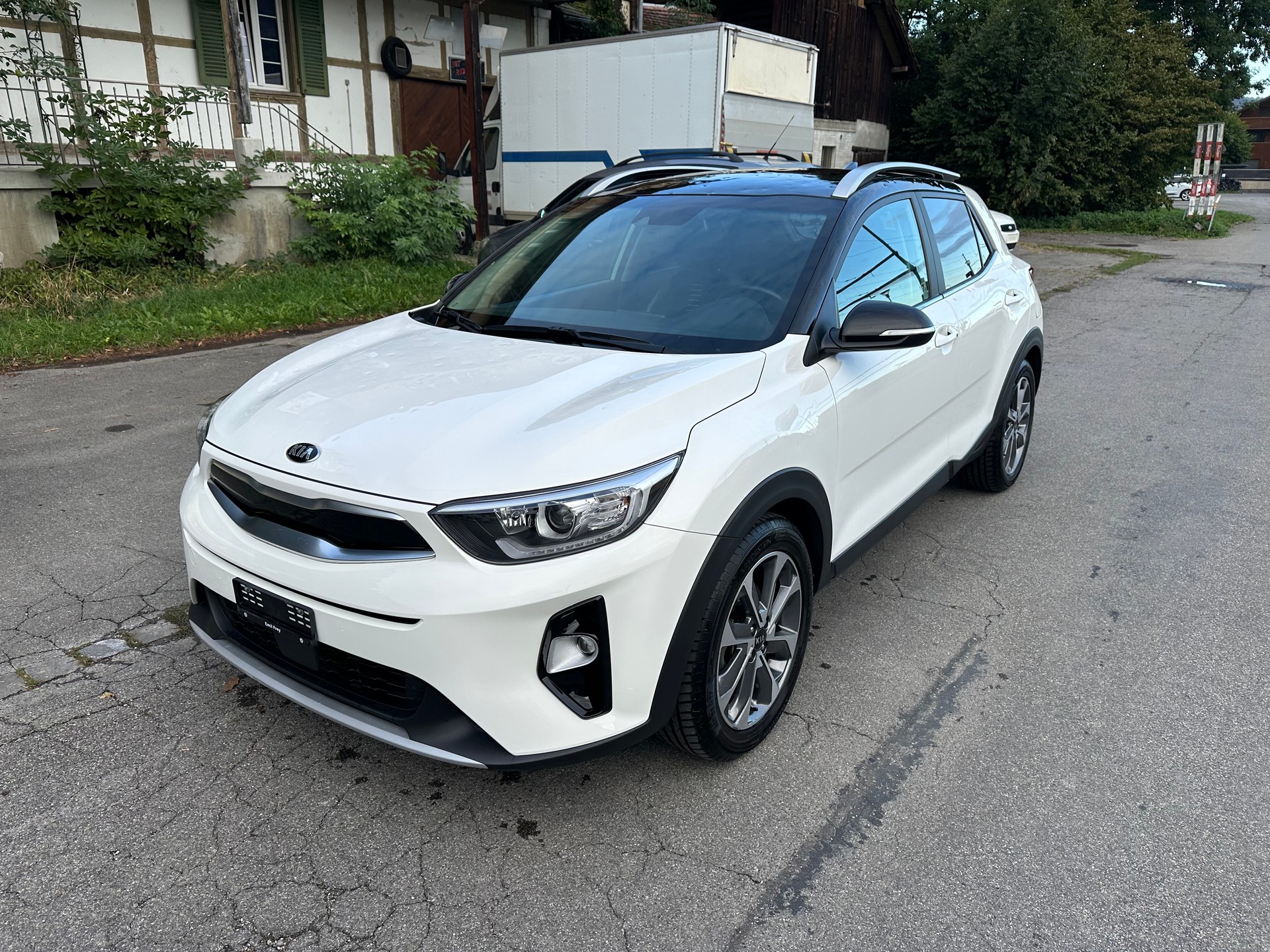 KIA Stonic 1.0 T-GDi FIXPREIS-showroom-element-1