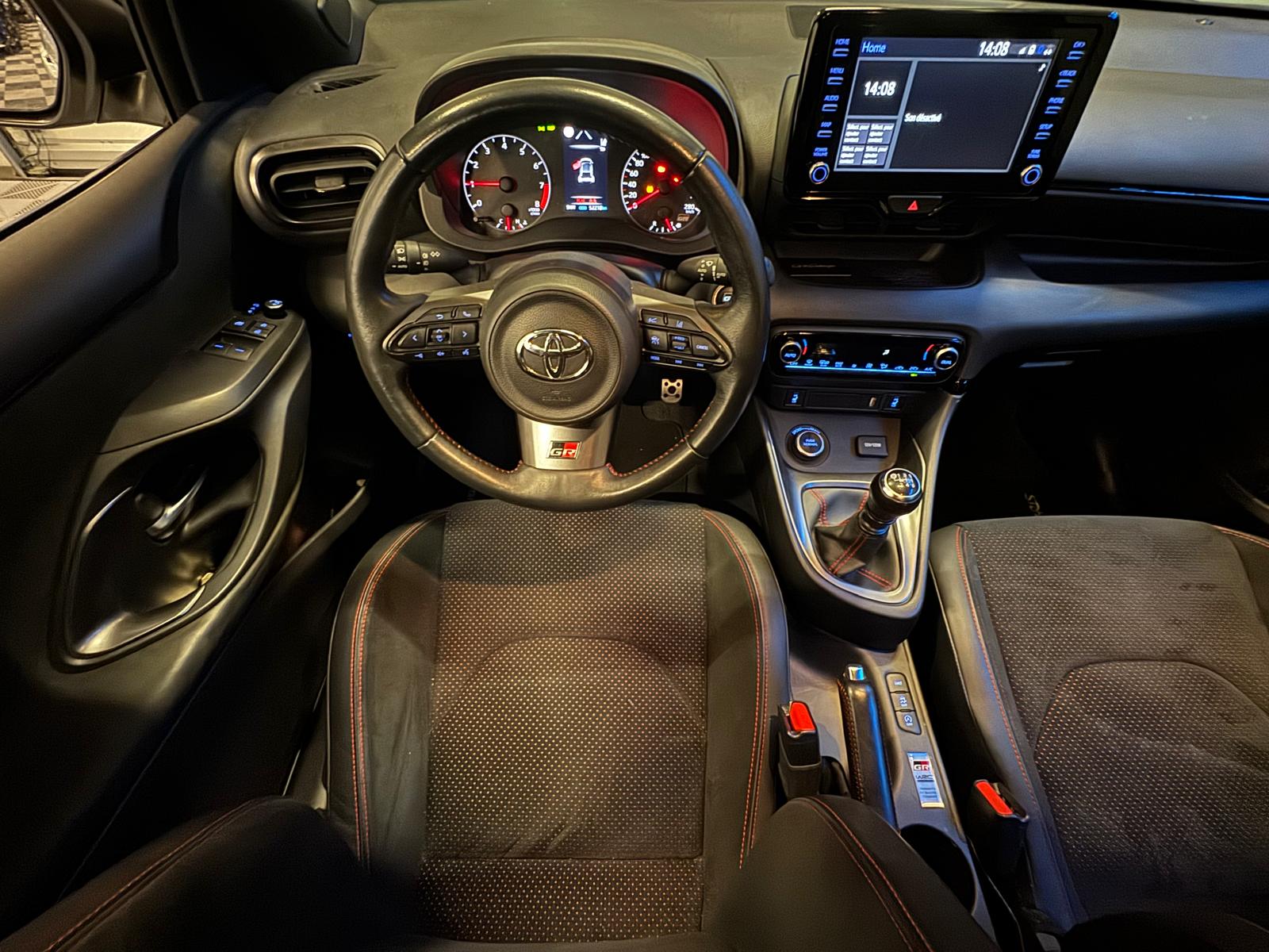 TOYOTA Yaris 1.6 GR Sport-image-14
