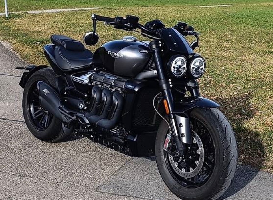 TRIUMPH Rocket 3 R Black Edition – Zard-Auspuff-image-1