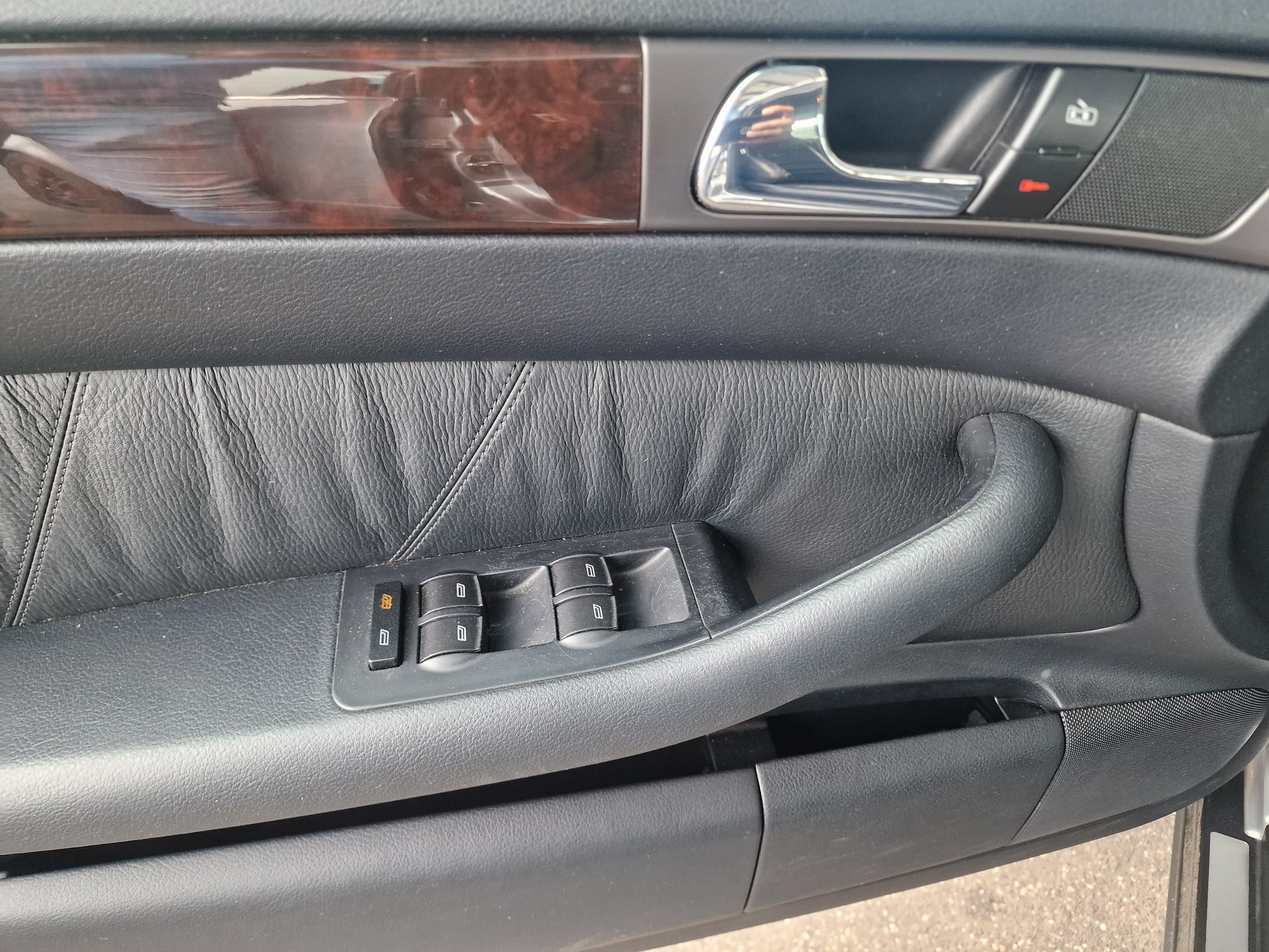 AUDI A6 Avant 2.7 T quattro Advance gepflegt AHK MFK Neu 12Mt Gara-image-17