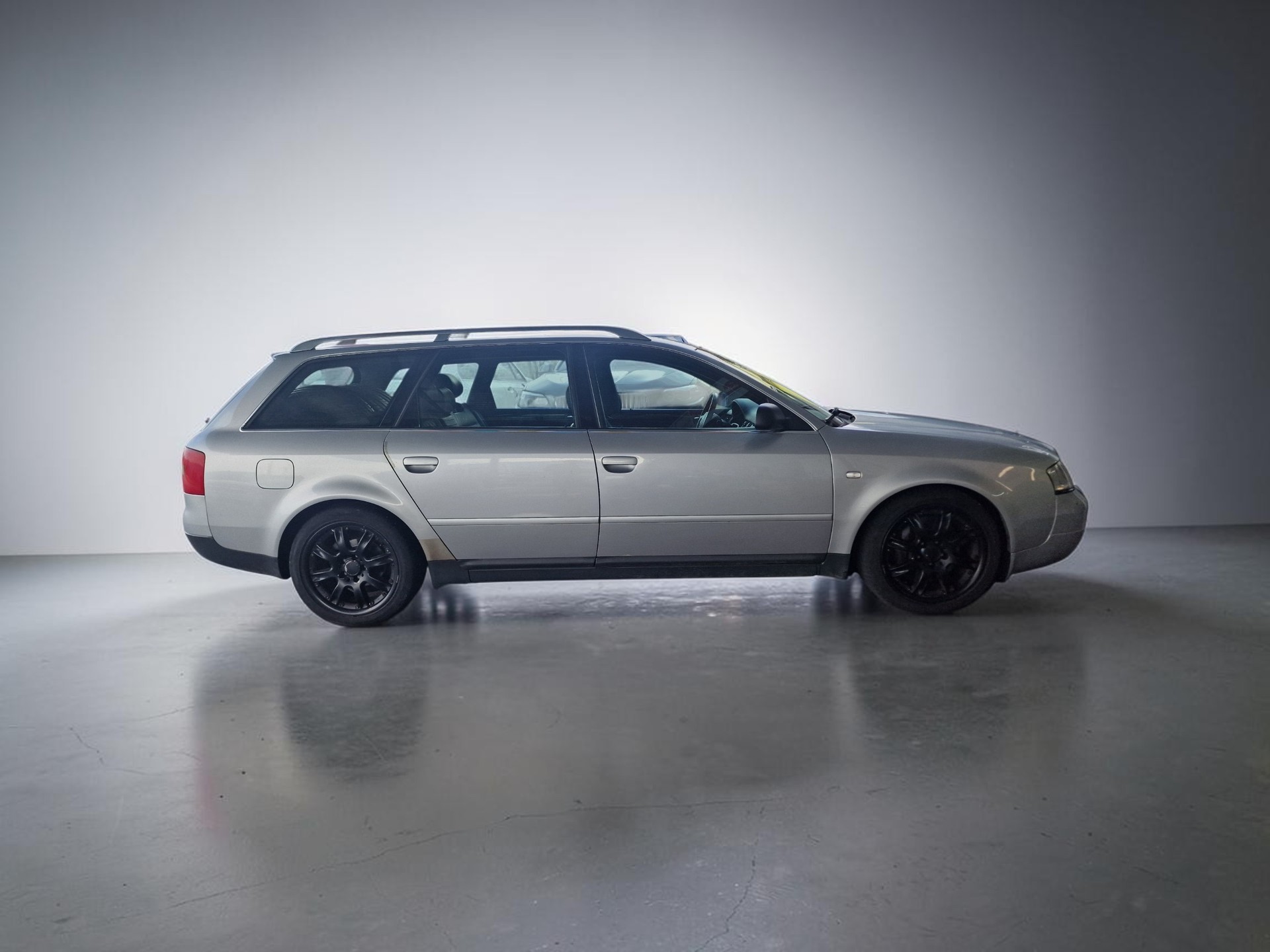 AUDI A6 Avant 2.7 T quattro Advance gepflegt AHK MFK Neu 12Mt Gara