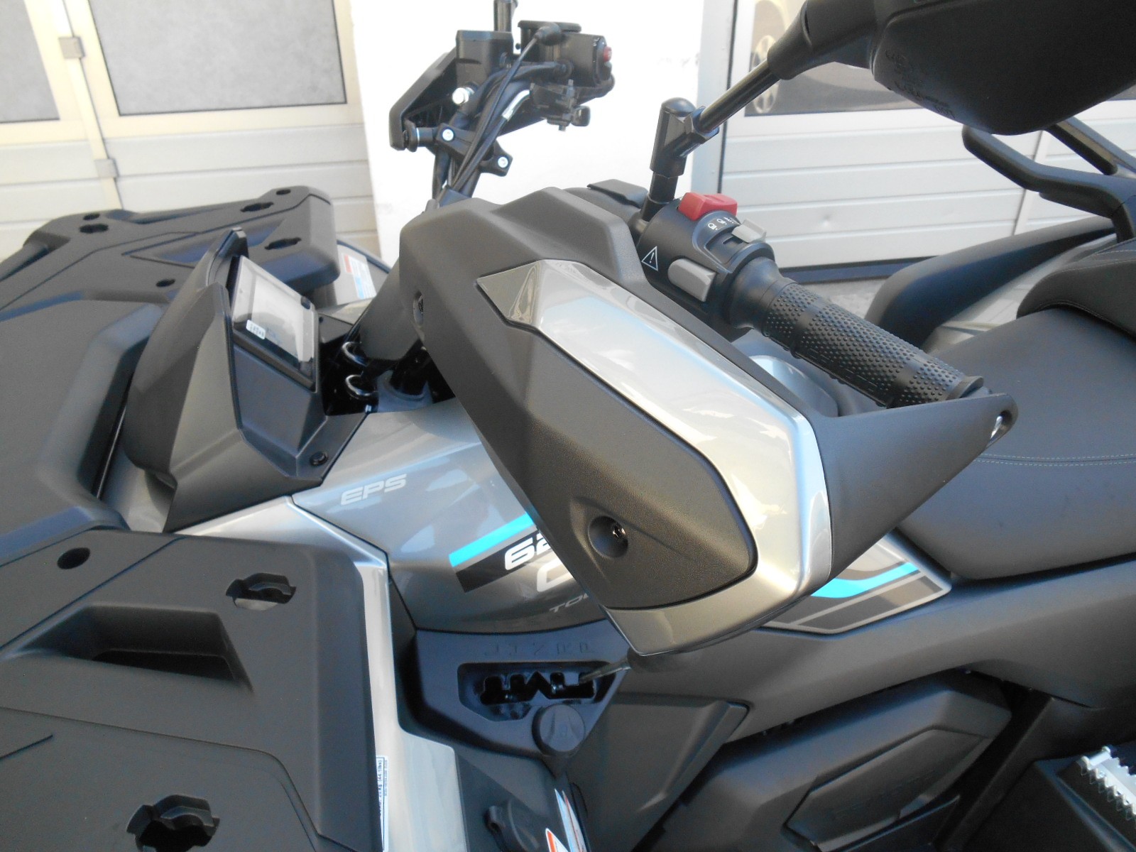 CF MOTO C Force 625 DLXEPS 4x4-image-5