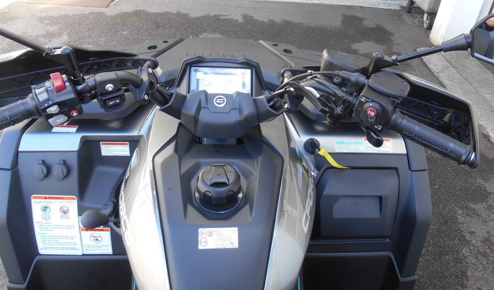 CF MOTO C Force 625 DLXEPS 4x4-image-9