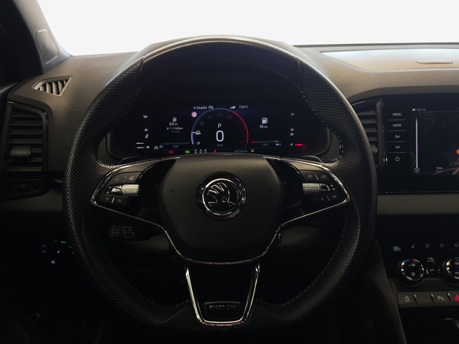 SKODA Karoq 2.0 TDI CR Sport Line 4x4 DSG-image-9