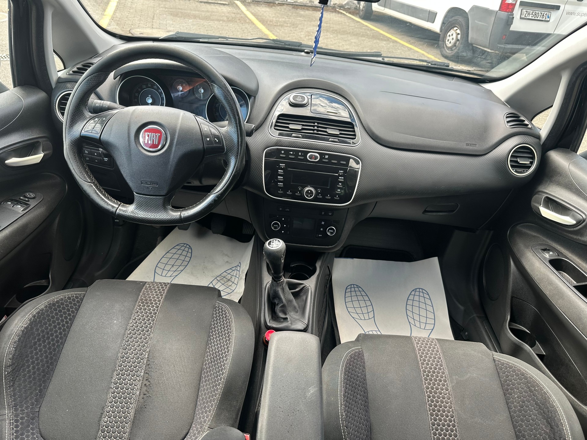 FIAT Punto Evo 1.4 16V Turbo Sport-image-8