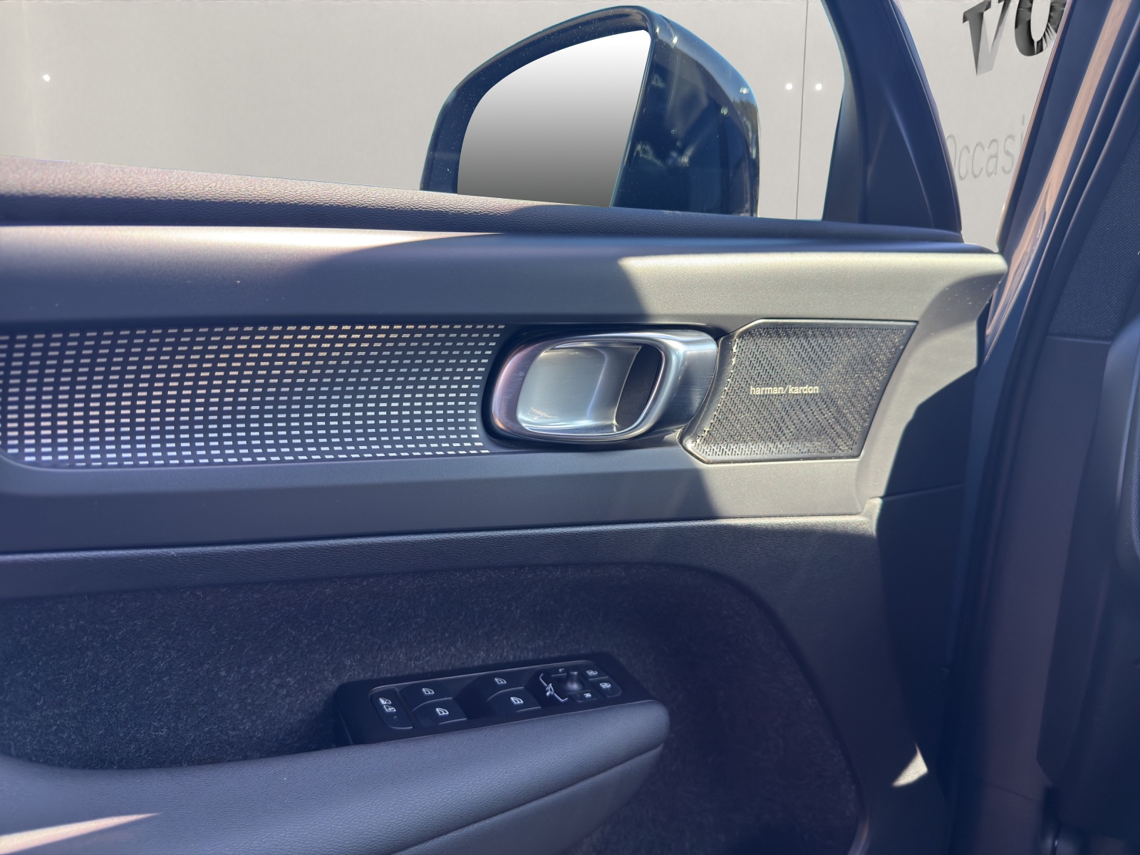 VOLVO XC40 T3 R-Design Geartronic-image-16