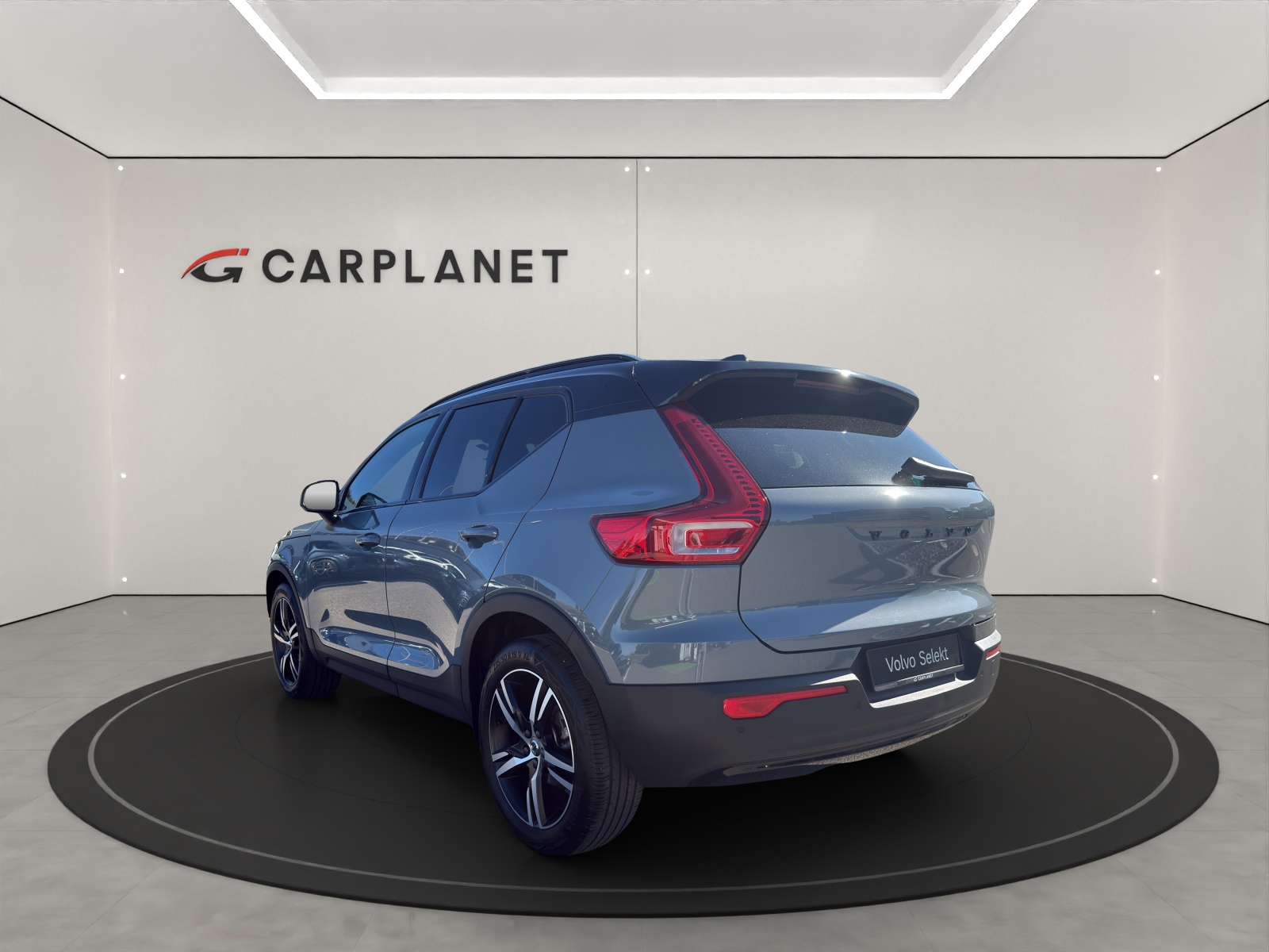 VOLVO XC40 T3 R-Design Geartronic-showroom-element-3