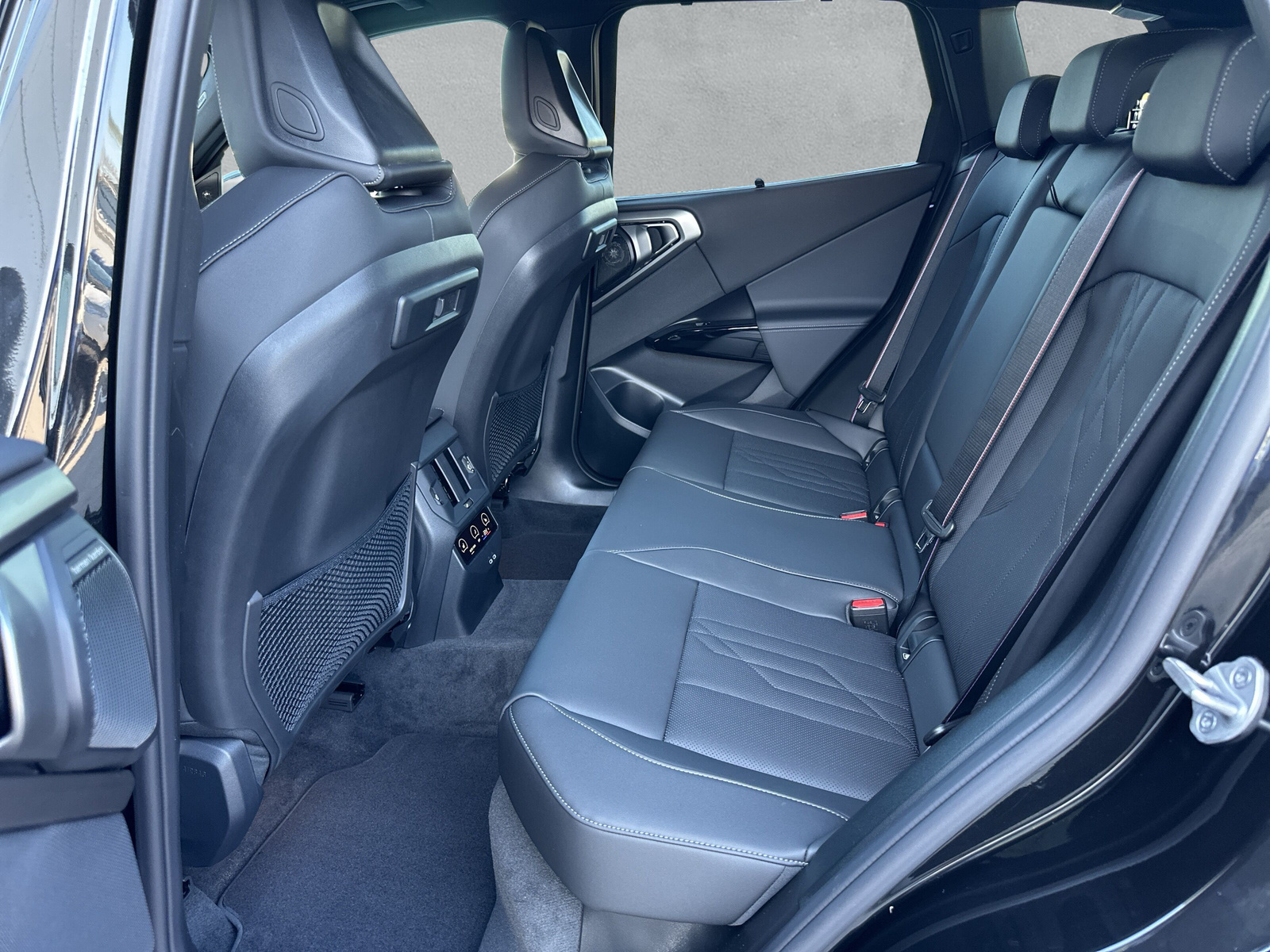 BMW X3 xDrive 30e M Sport Pro-image-11