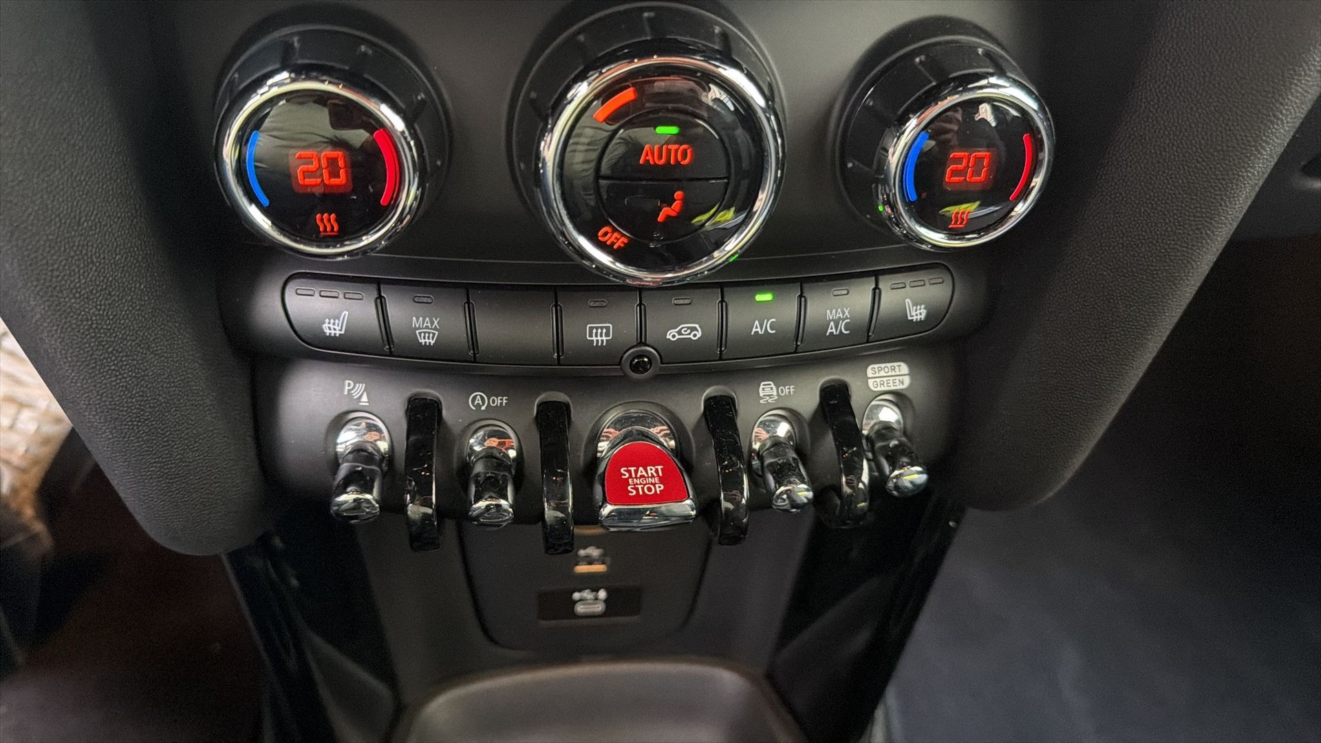 MINI Cooper Steptronic DKG-image-8