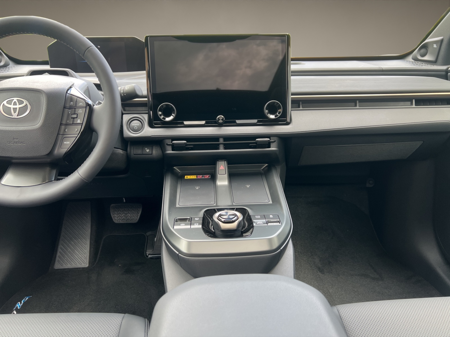 TOYOTA bZ4X Touring Premium AWD-image-12