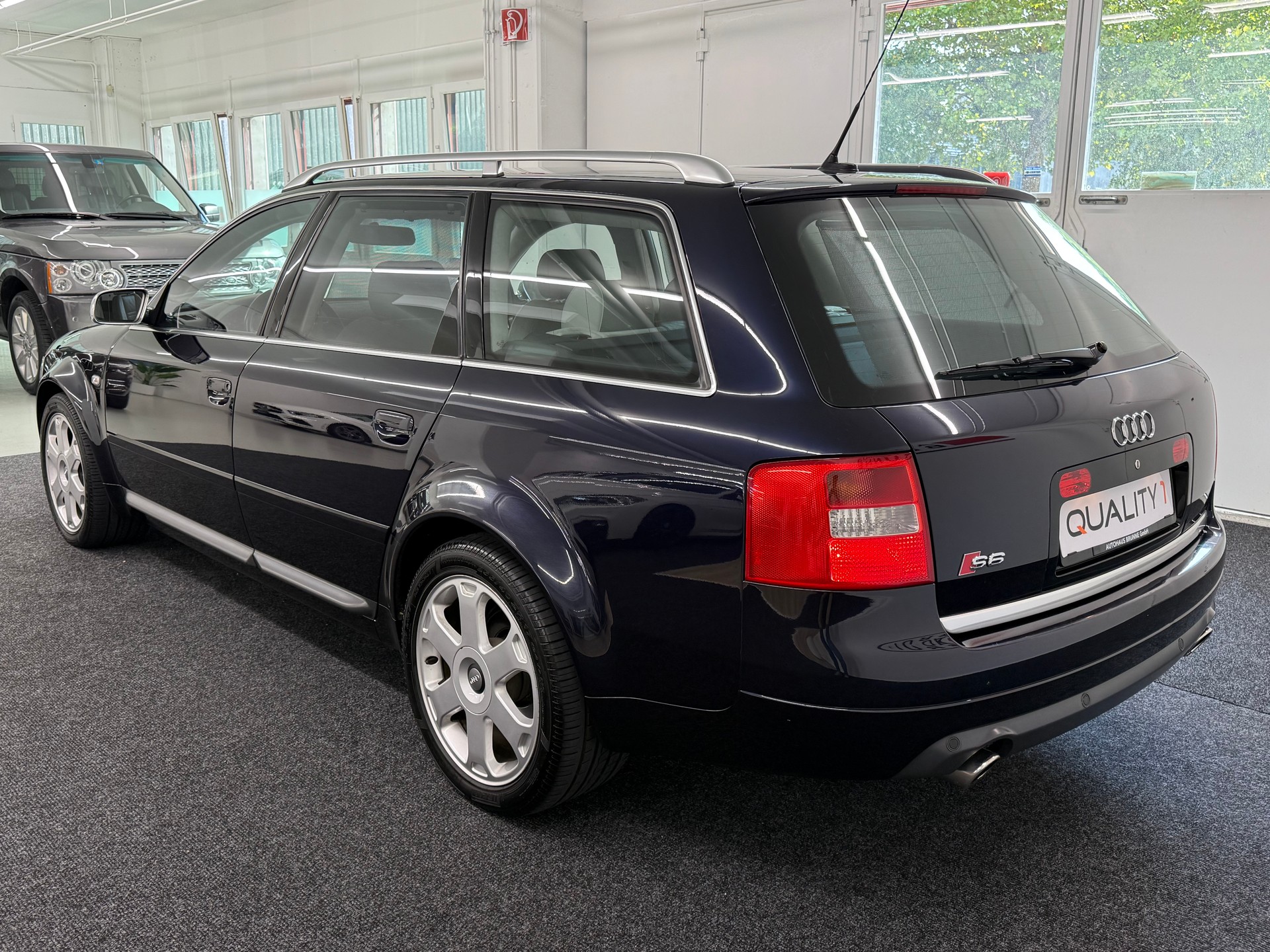 AUDI S6 Avant quattro tiptronic-showroom-element-3