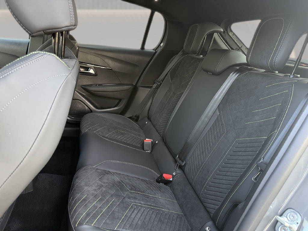 PEUGEOT 208 Hybrid 145 e-DCS6 GT Exclusive-image-5