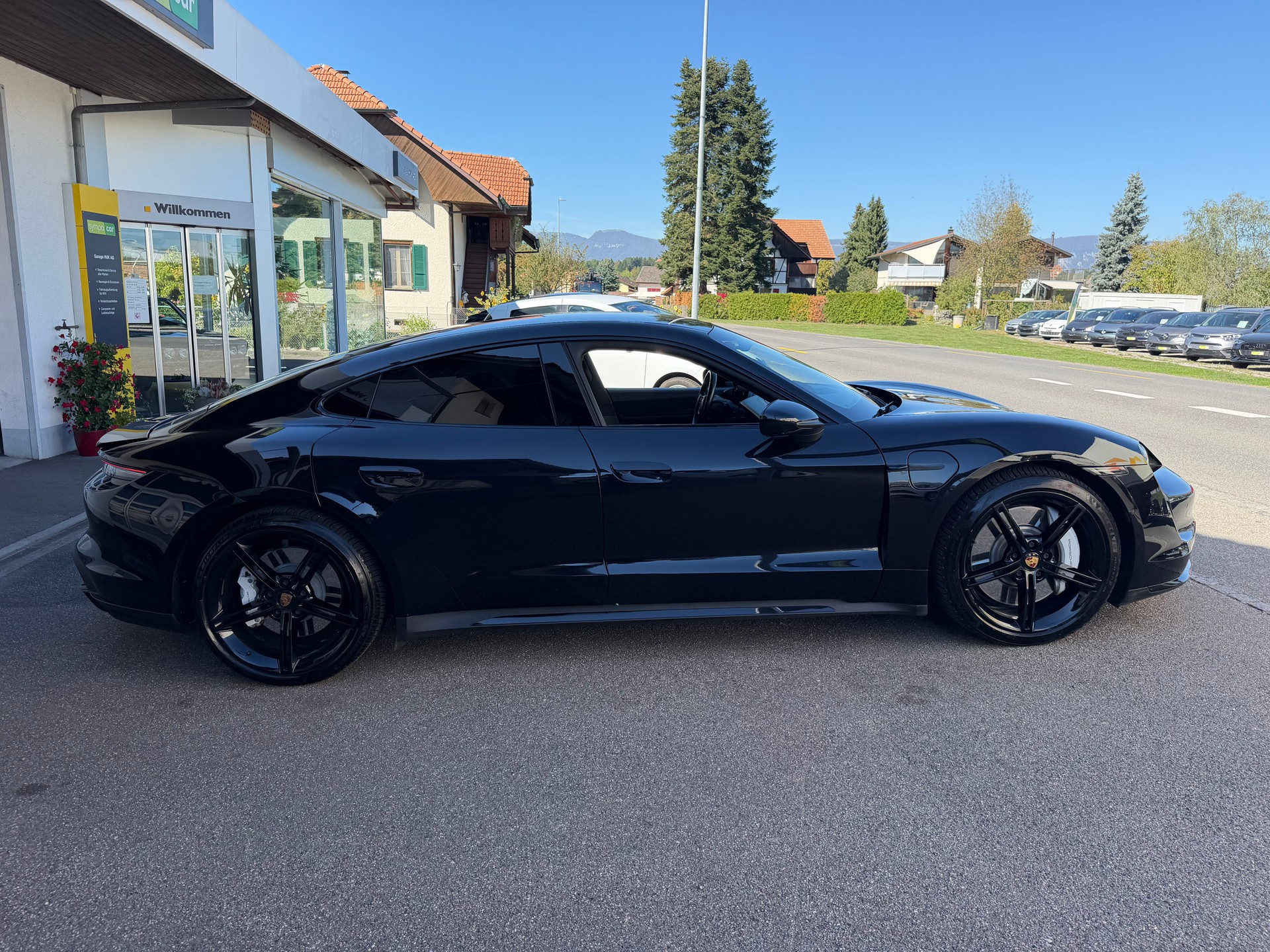 PORSCHE Taycan Turbo+++FRISCH AB MFK+++-showroom-element-2