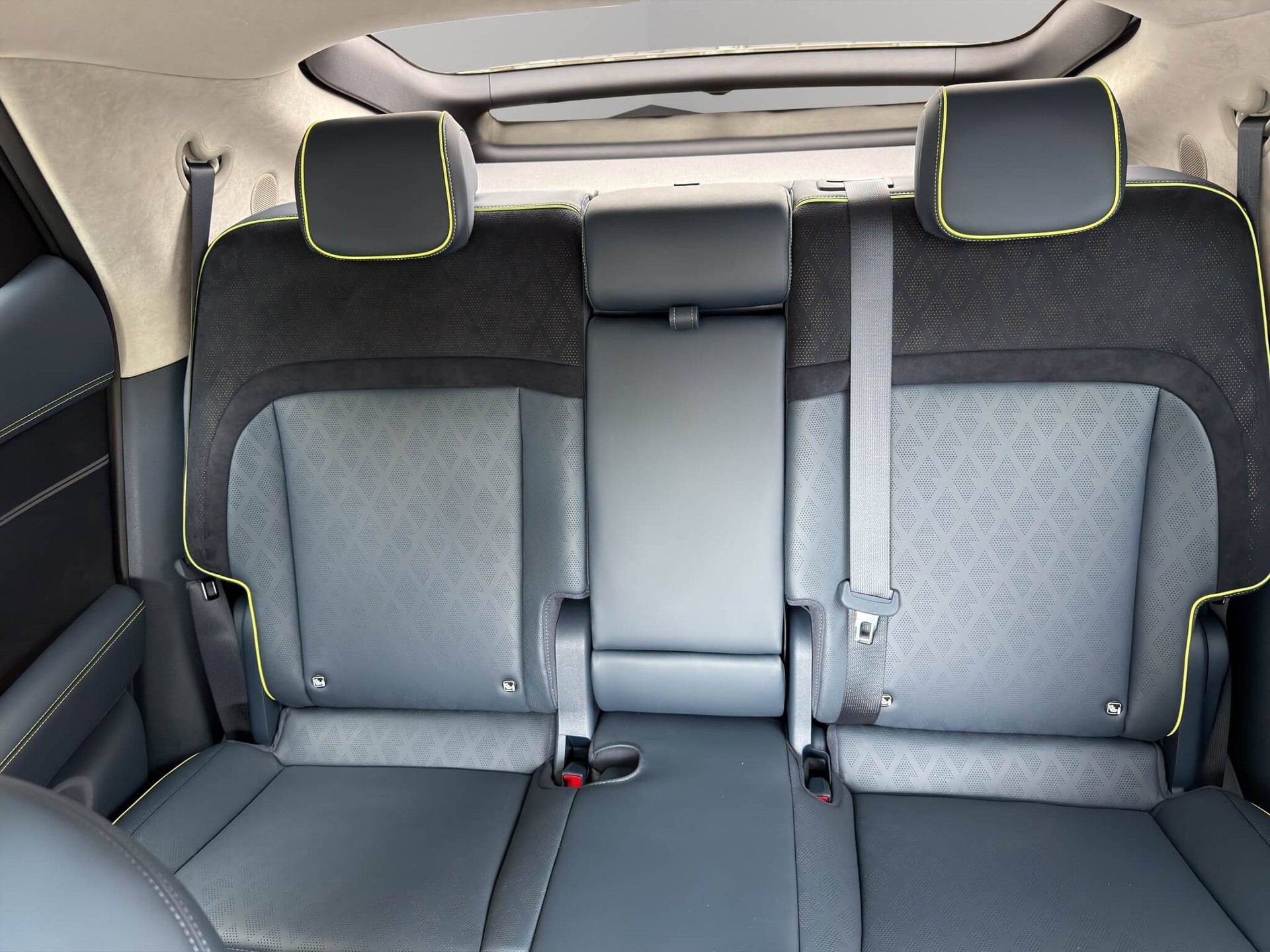 GENESIS GV60 Dual Motor Sport Plus AWD-image-7