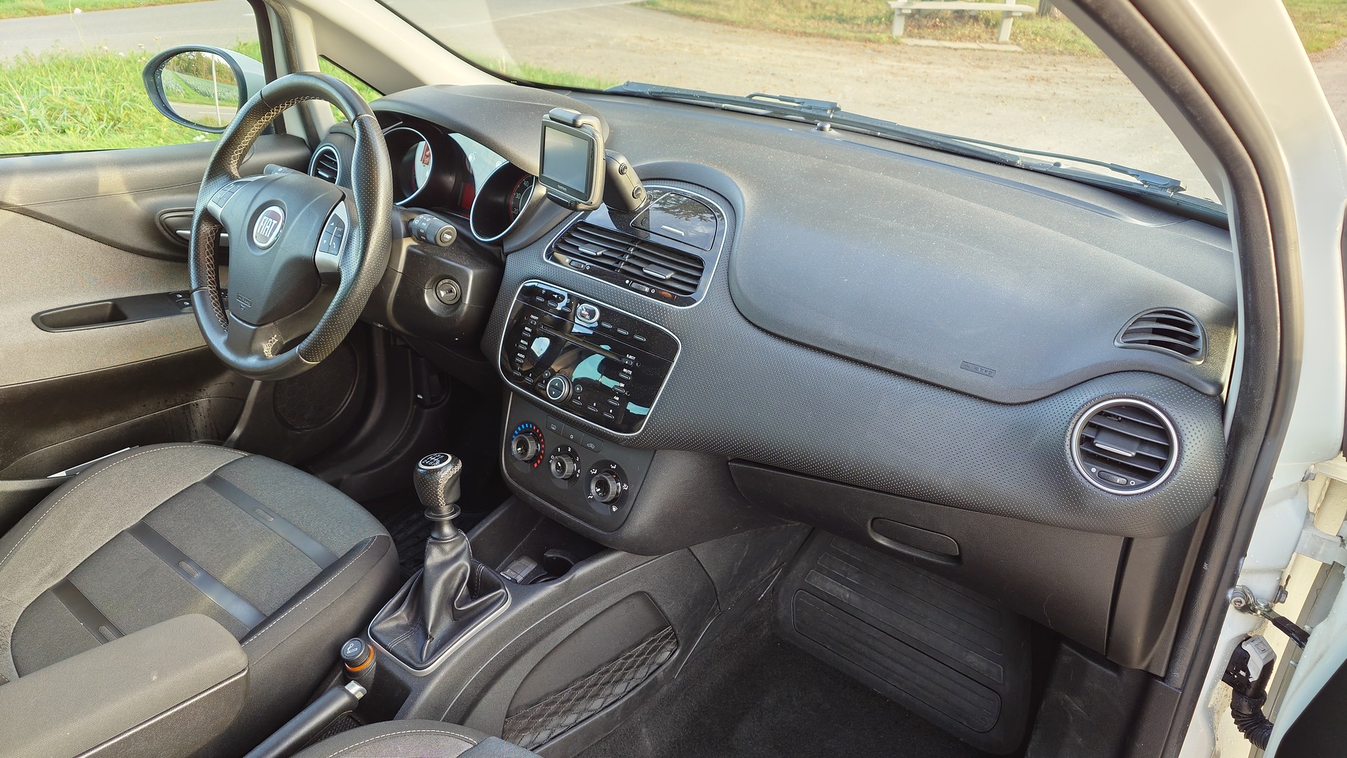 FIAT Punto Evo 1.4 16V Sporting-image-10