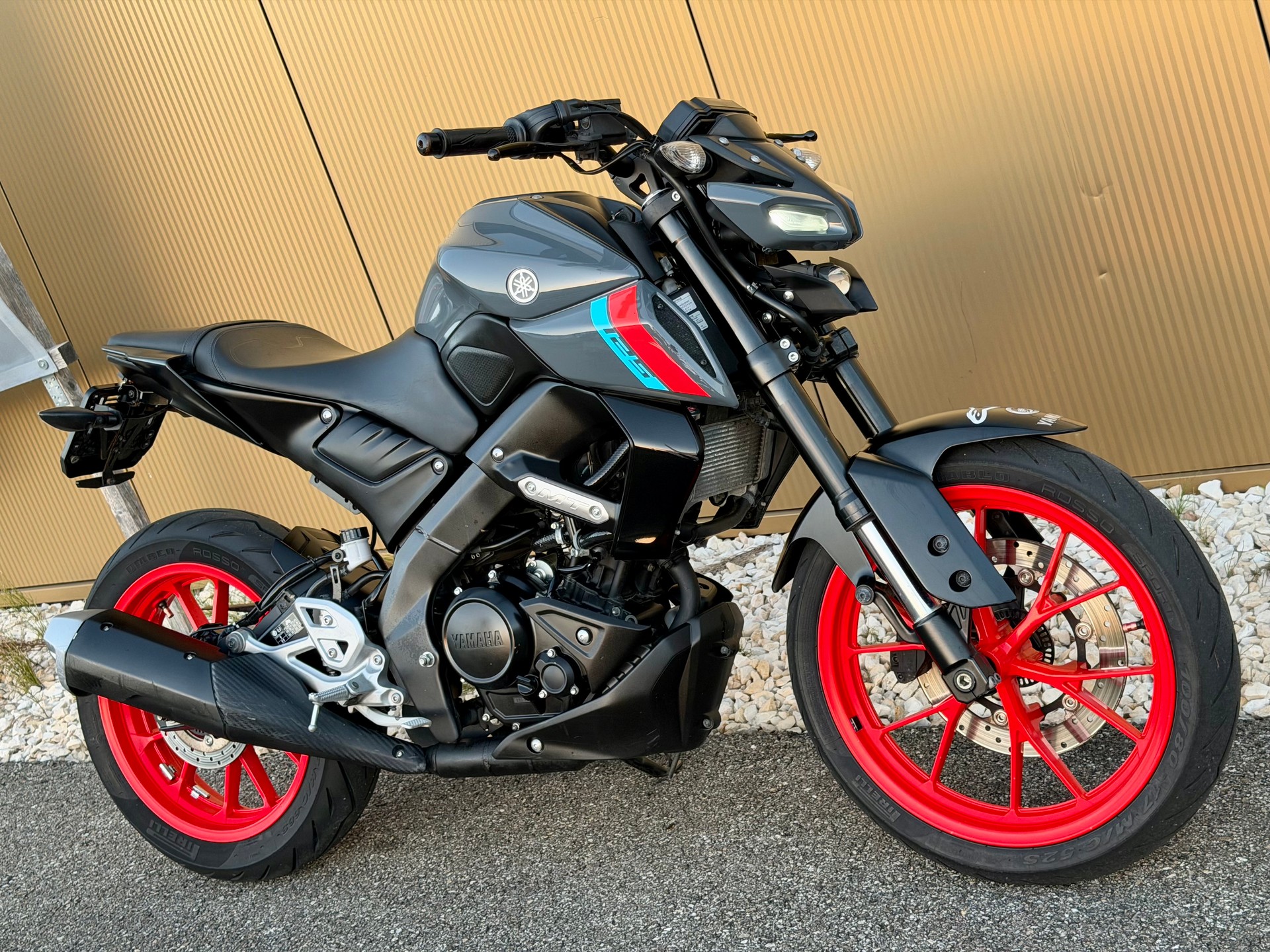 YAMAHA MT-125 ABS-image-2