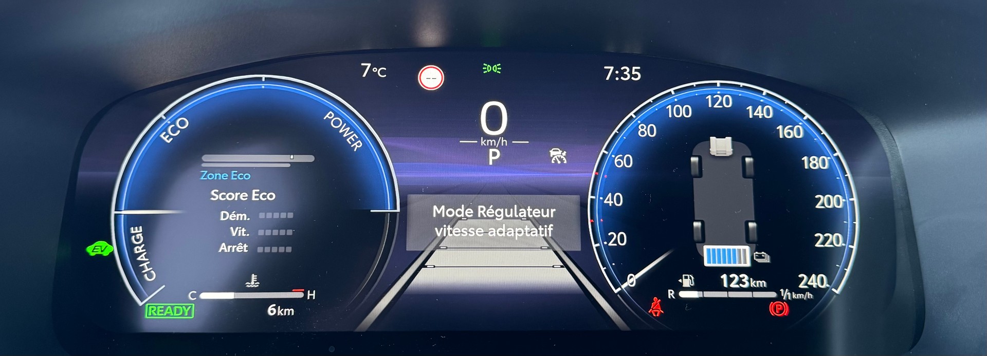 TOYOTA Corolla Cross 2.0 Trend e-CVT-image-19