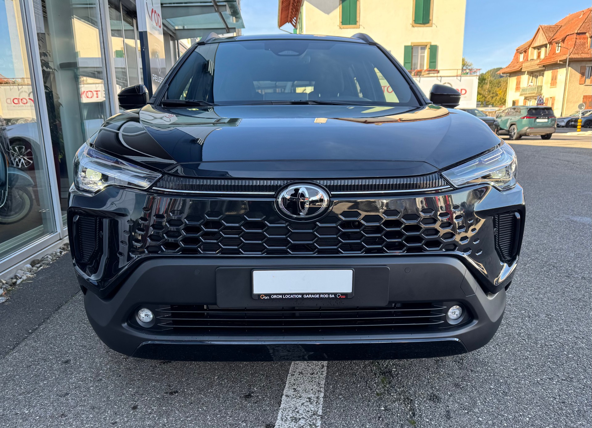 TOYOTA Corolla Cross 2.0 Trend e-CVT-showroom-element-1