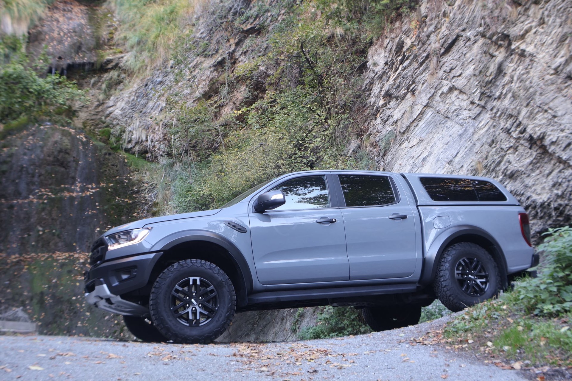 FORD Ranger Raptor 2.0 Eco Blue 4x4 A-showroom-element-1