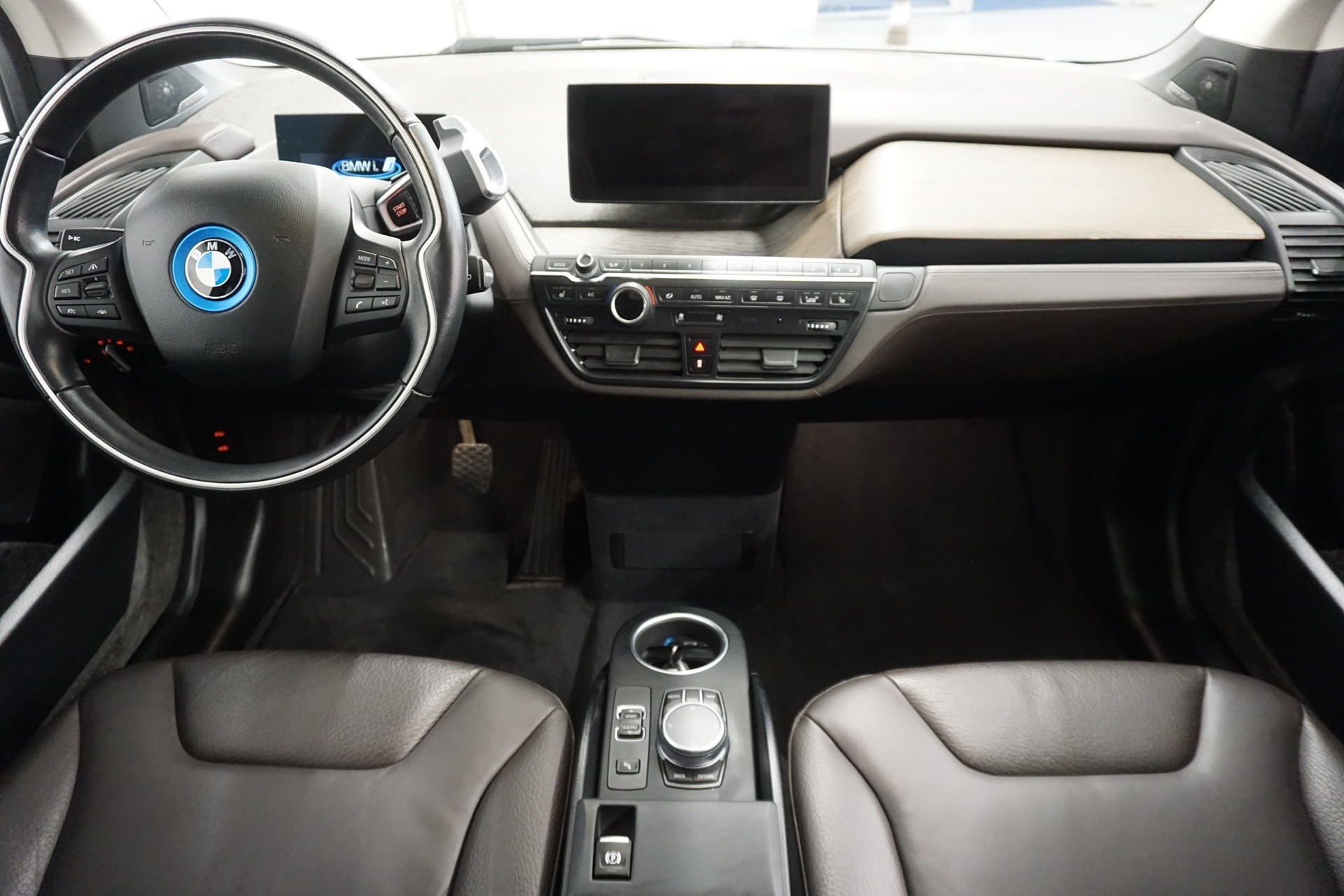 BMW i3s (120Ah)-image-4