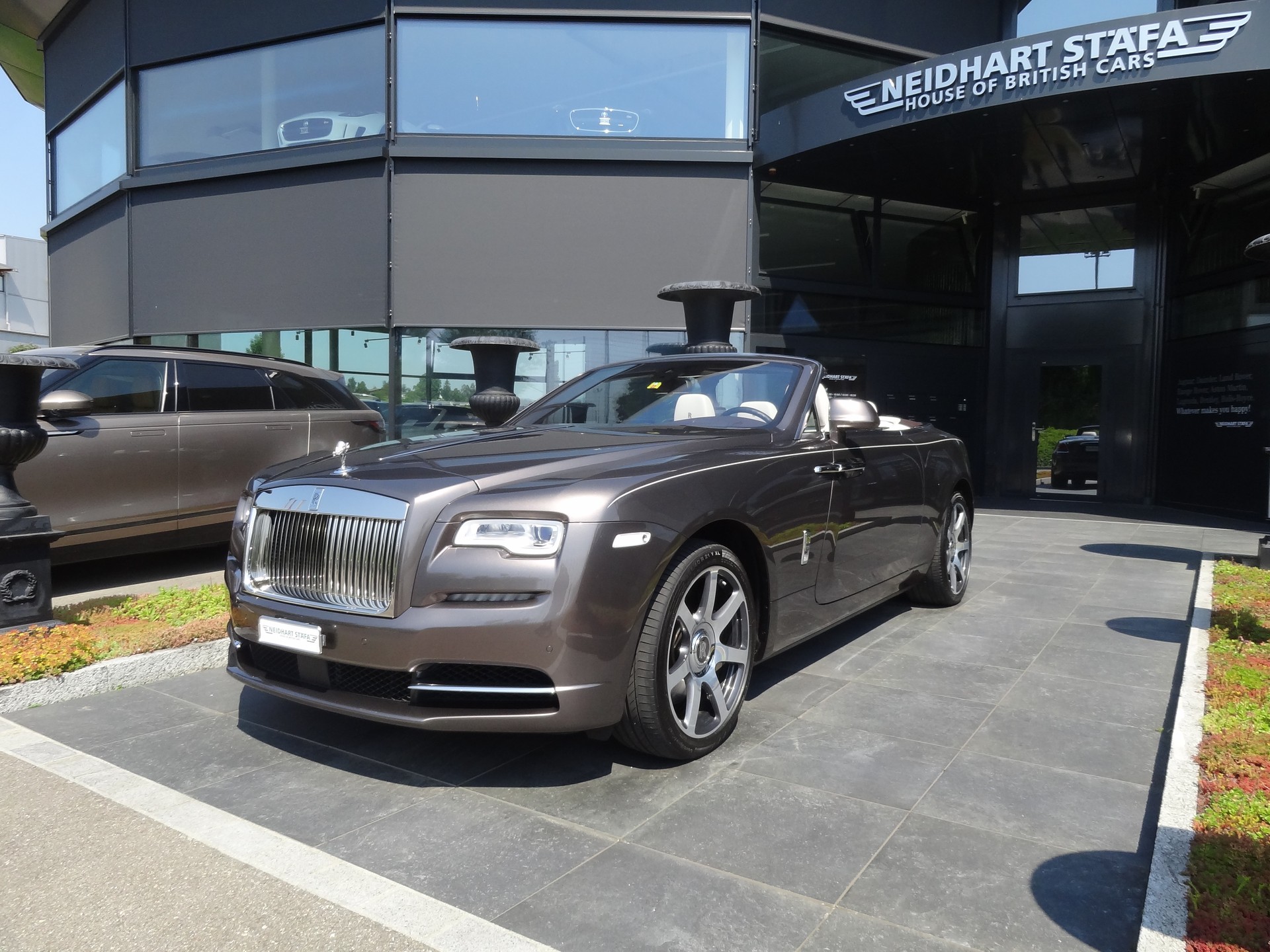 ROLLS-ROYCE Dawn 6.6 V12
