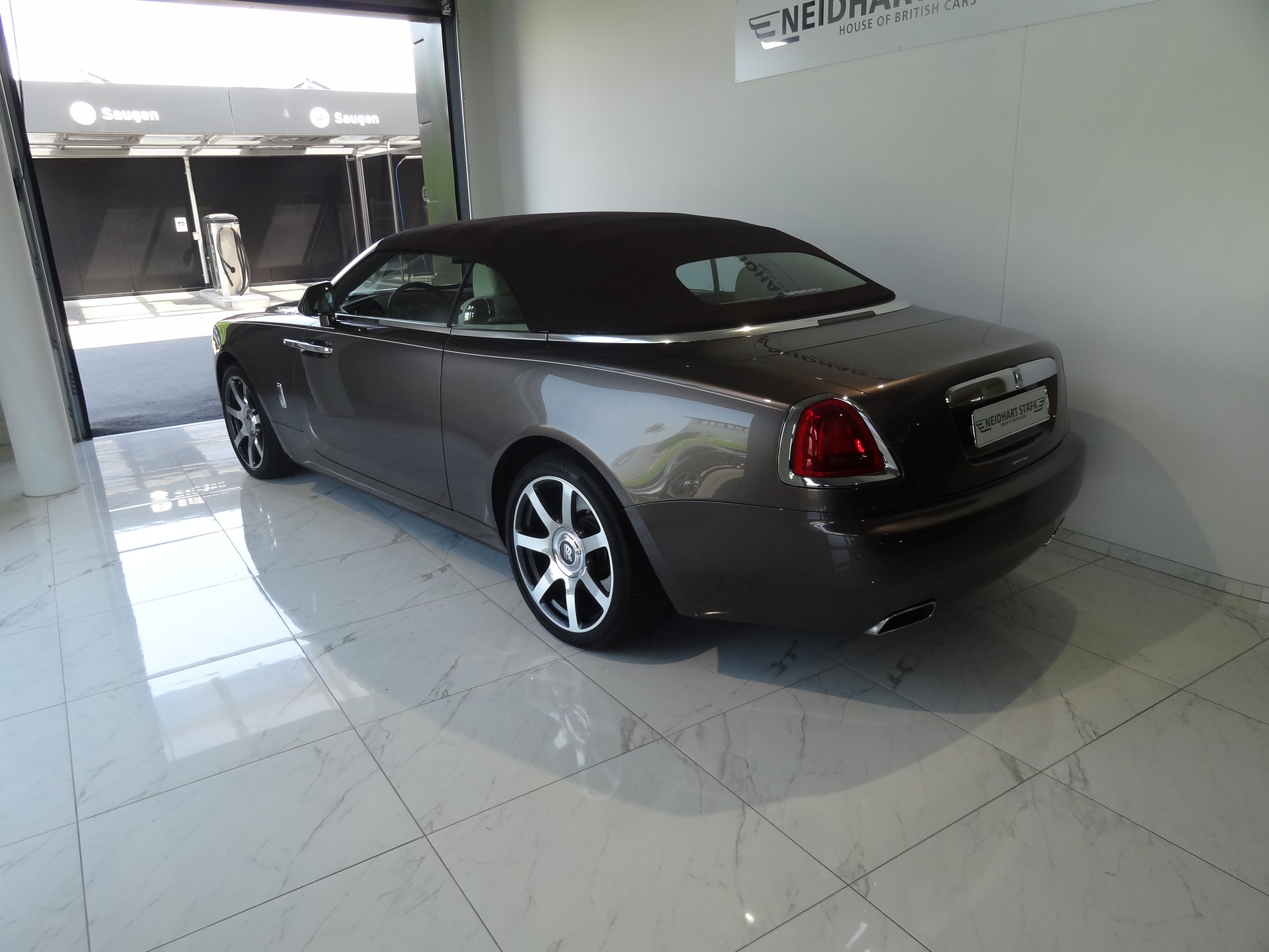 ROLLS-ROYCE Dawn 6.6 V12-image-4